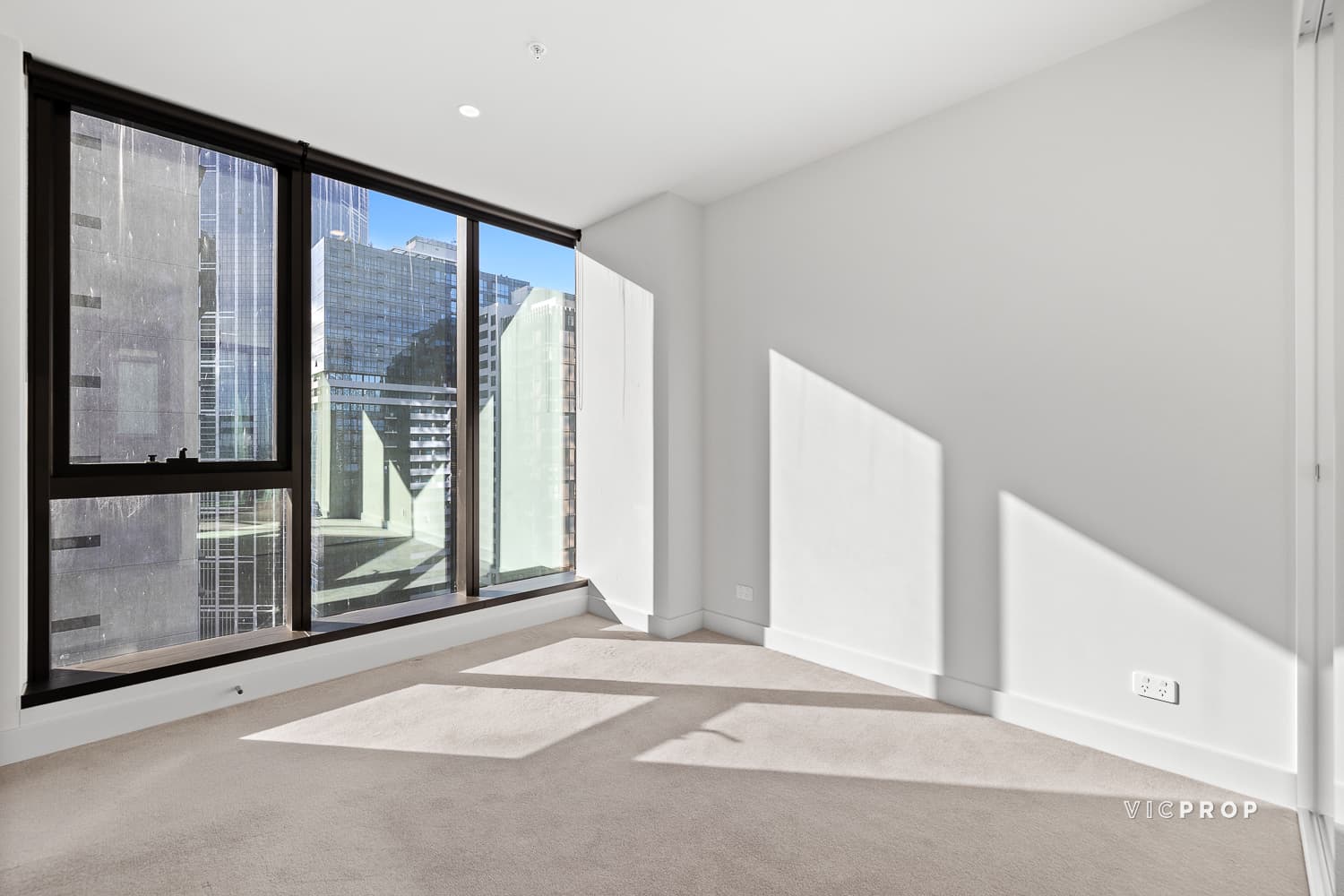 1906/318 Queen Street, Melbourne - Thumbnail 6