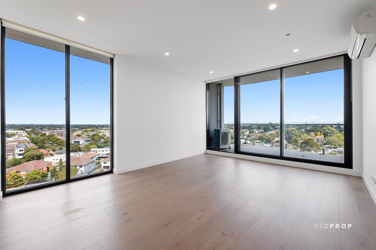 817/1060 Dandenong Road, Carnegie - Thumbnail 2