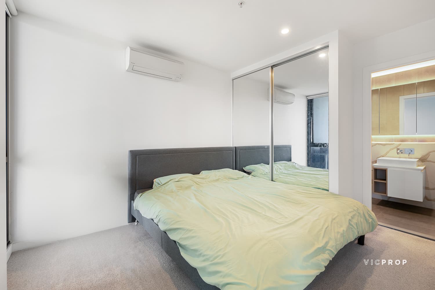 709/1060 Dandenong Road, Carnegie - Thumbnail 4