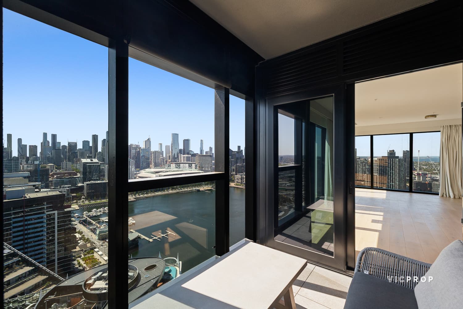 3407/8 Pearl River Road, Docklands - Thumbnail 6