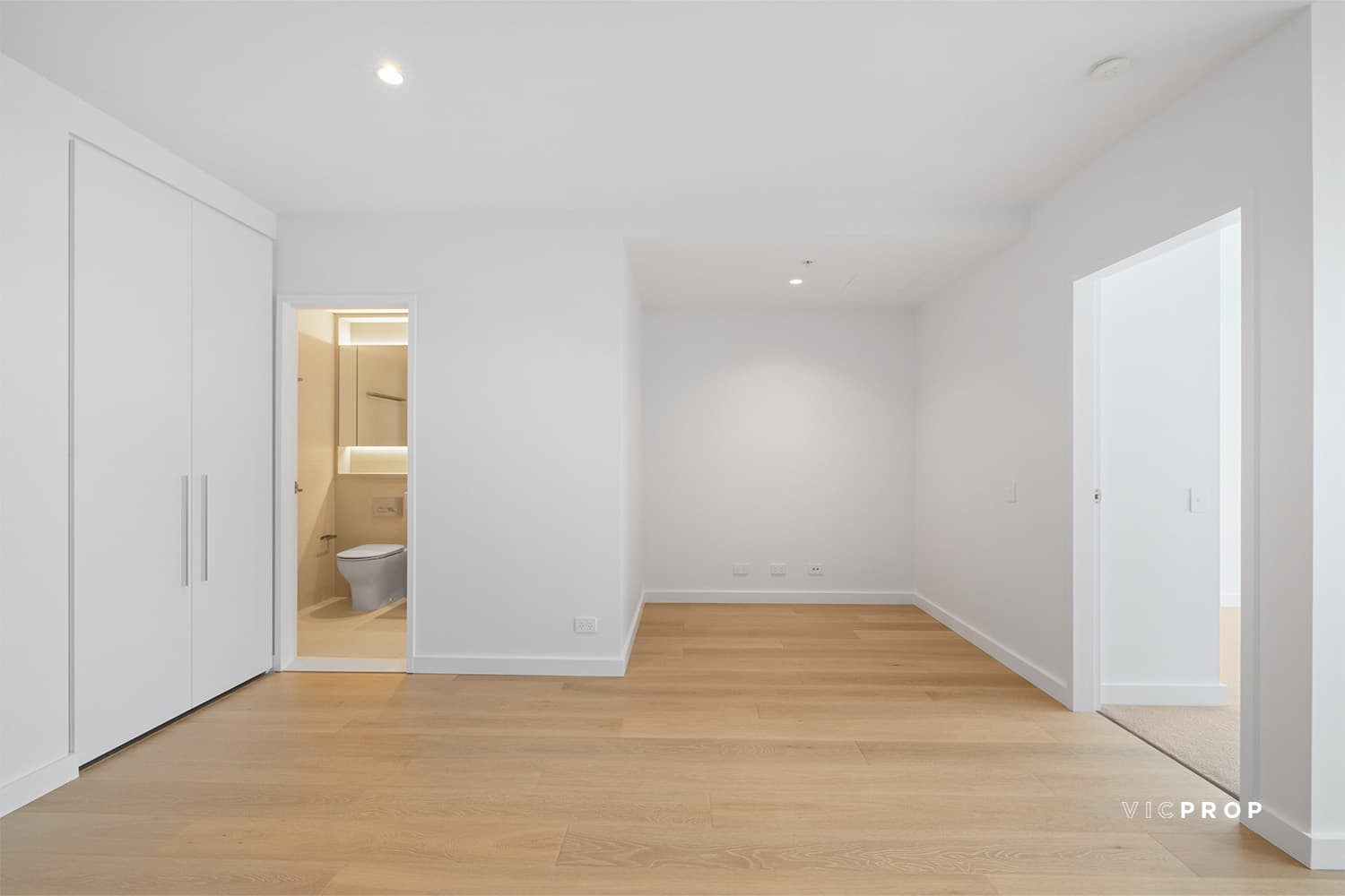 2507/628 Flinders Street, Docklands - Thumbnail 5