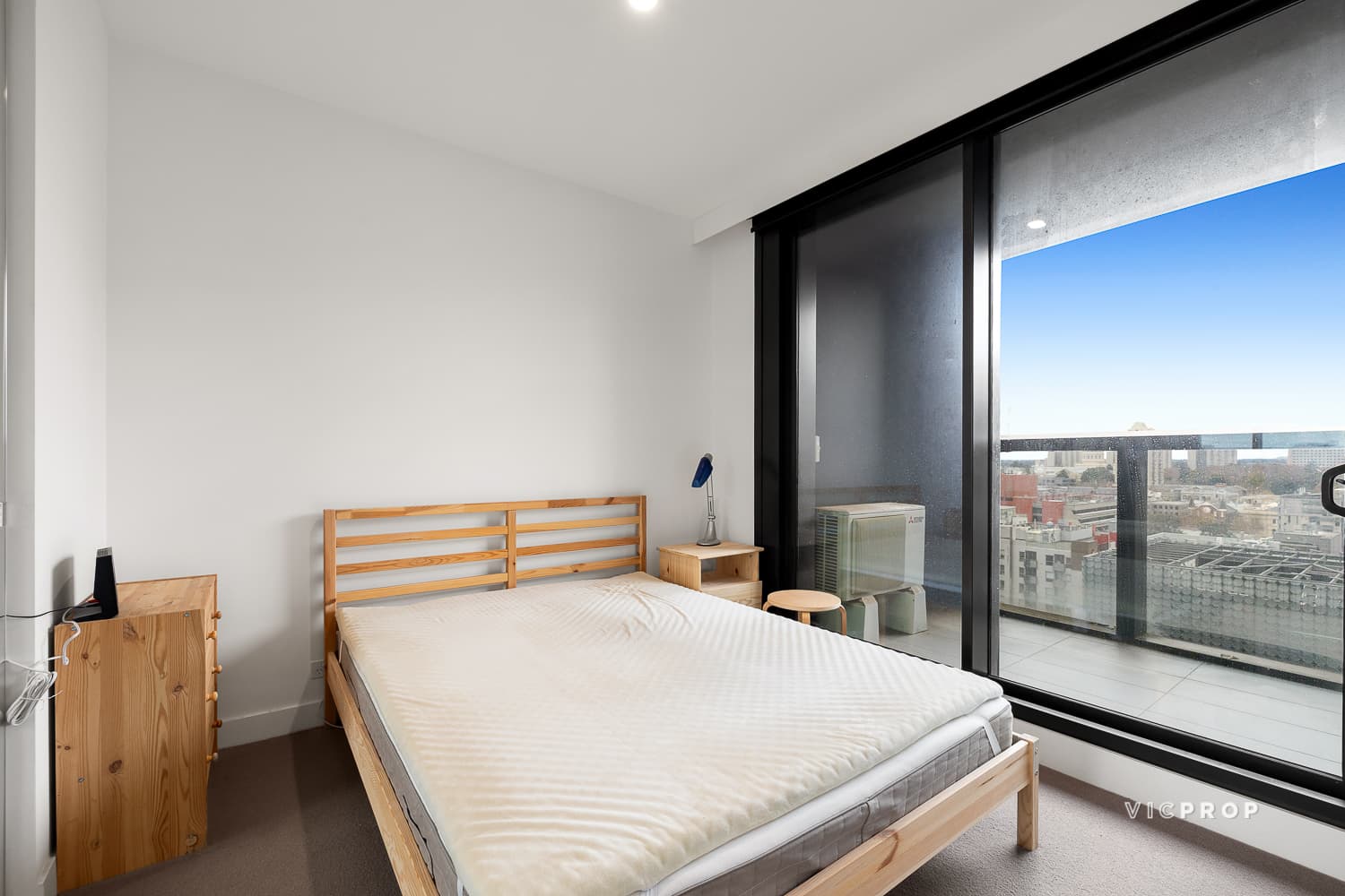 1217/160 Victoria Street, Carlton - Thumbnail 6