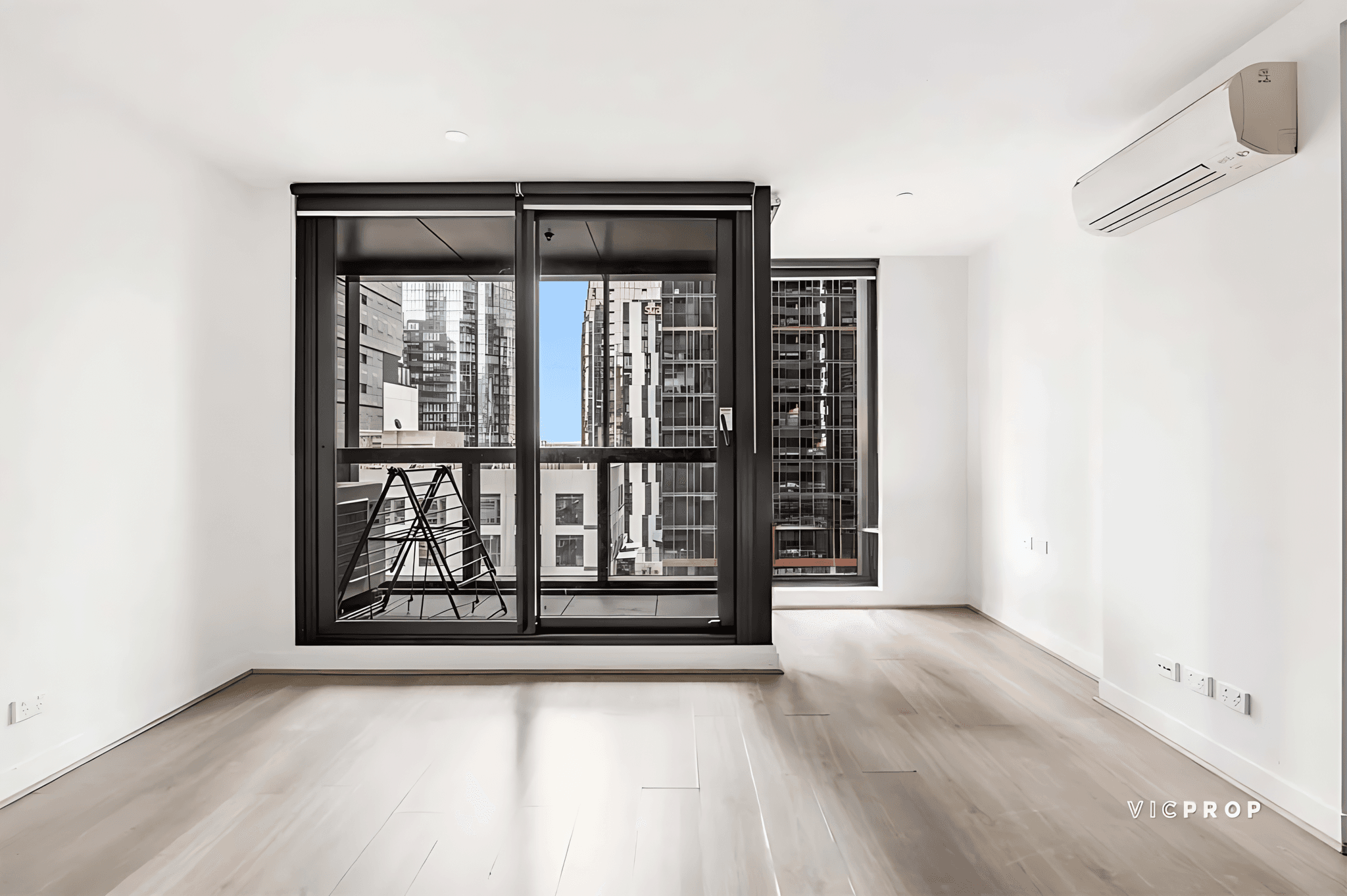 1105/296-300 Little Lonsdale Street, Melbourne - Thumbnail 4