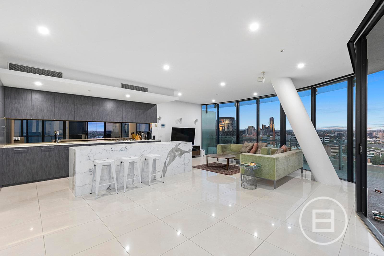 1801/576-578 St Kilda Road, MELBOURNE, VIC, Melbourne - Thumbnail 2