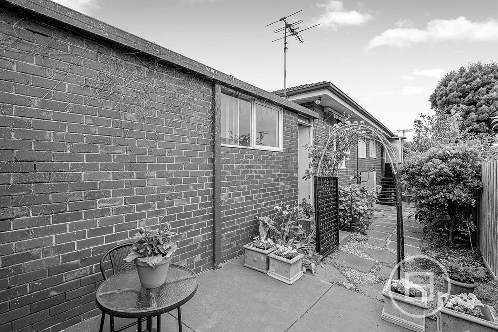 8/20 Florence Road, SURREY HILLS, VIC, Surrey Hills - Image 1
