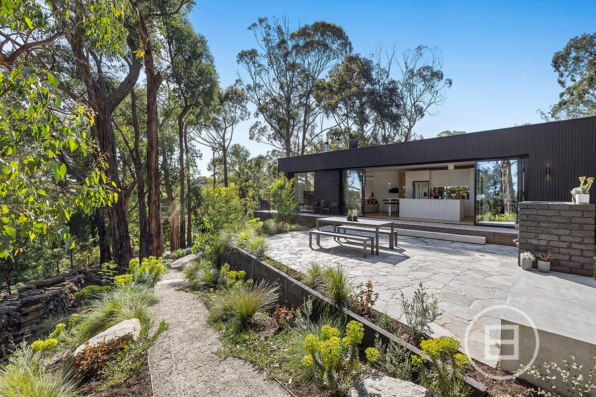 33 Elizabeth Road, RED HILL, VIC, Red Hill - Thumbnail 2