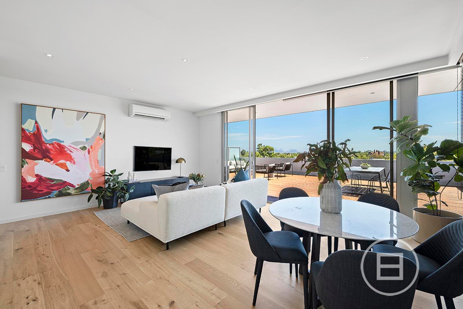 Penthouse/22-24 Warleigh Grove, BRIGHTON, VIC, Brighton - Thumbnail 2