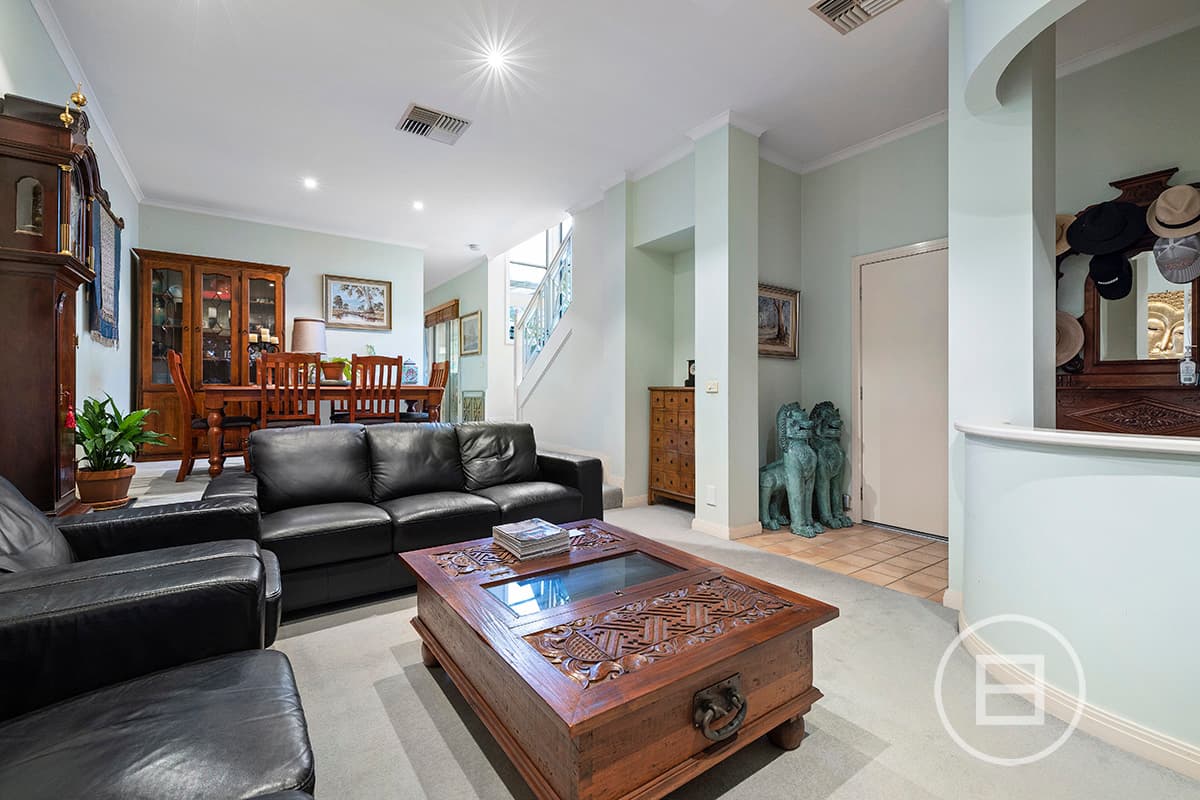 5 Canberra Parade, PORT MELBOURNE, VIC, Port Melbourne - Thumbnail 2