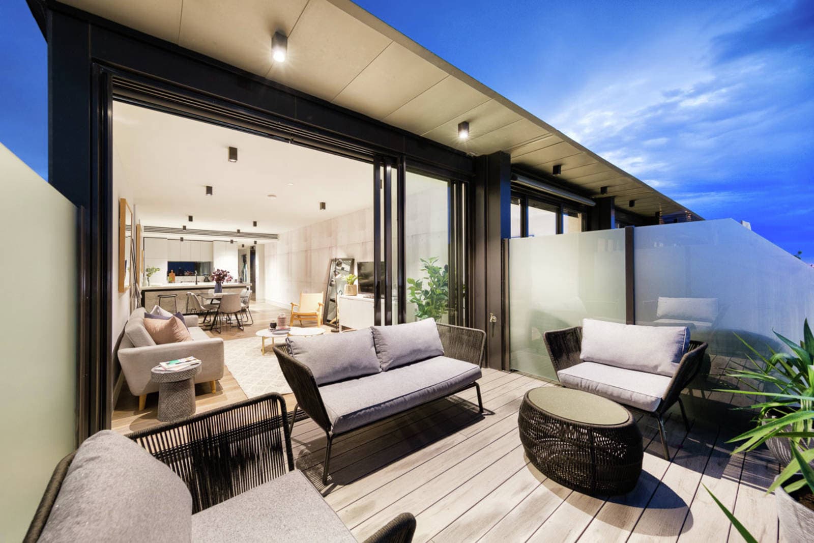705/157 Fitzroy Street, ST KILDA, VIC, St Kilda - Thumbnail 3
