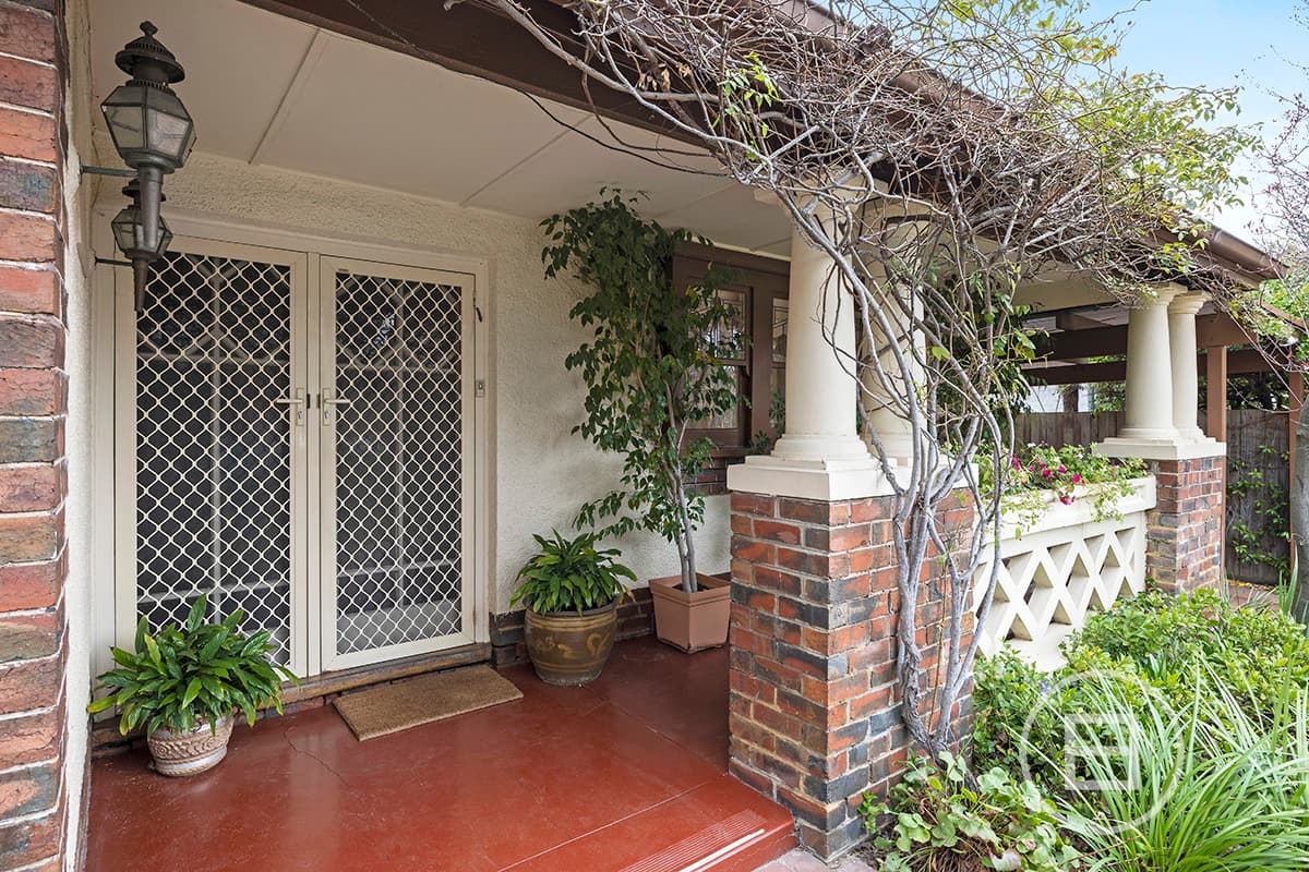 10 Gough Street, ELSTERNWICK, VIC, Elsternwick - Thumbnail 2