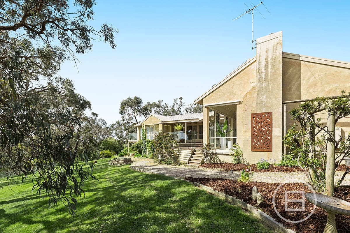 15 Luton Avenue, RED HILL, VIC, Red Hill - Thumbnail 3