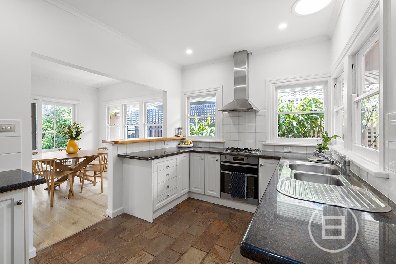 48 Mundy Street, MENTONE, VIC, Mentone - Thumbnail 5