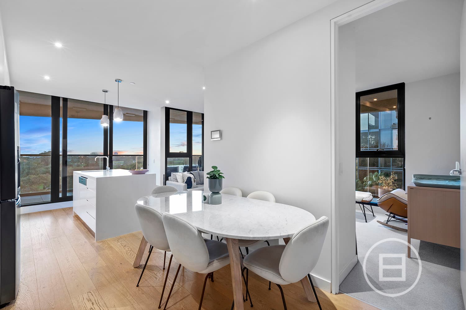 403/77 Queens Road, MELBOURNE, VIC, Melbourne - Thumbnail 3