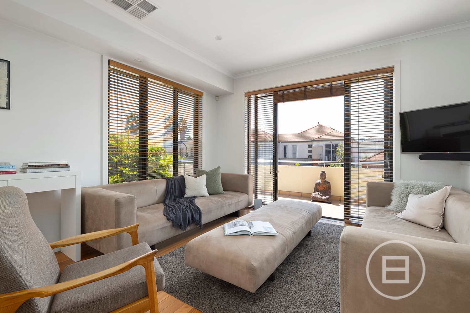 2 The Crescent, PORT MELBOURNE, VIC, Port Melbourne - Thumbnail 3