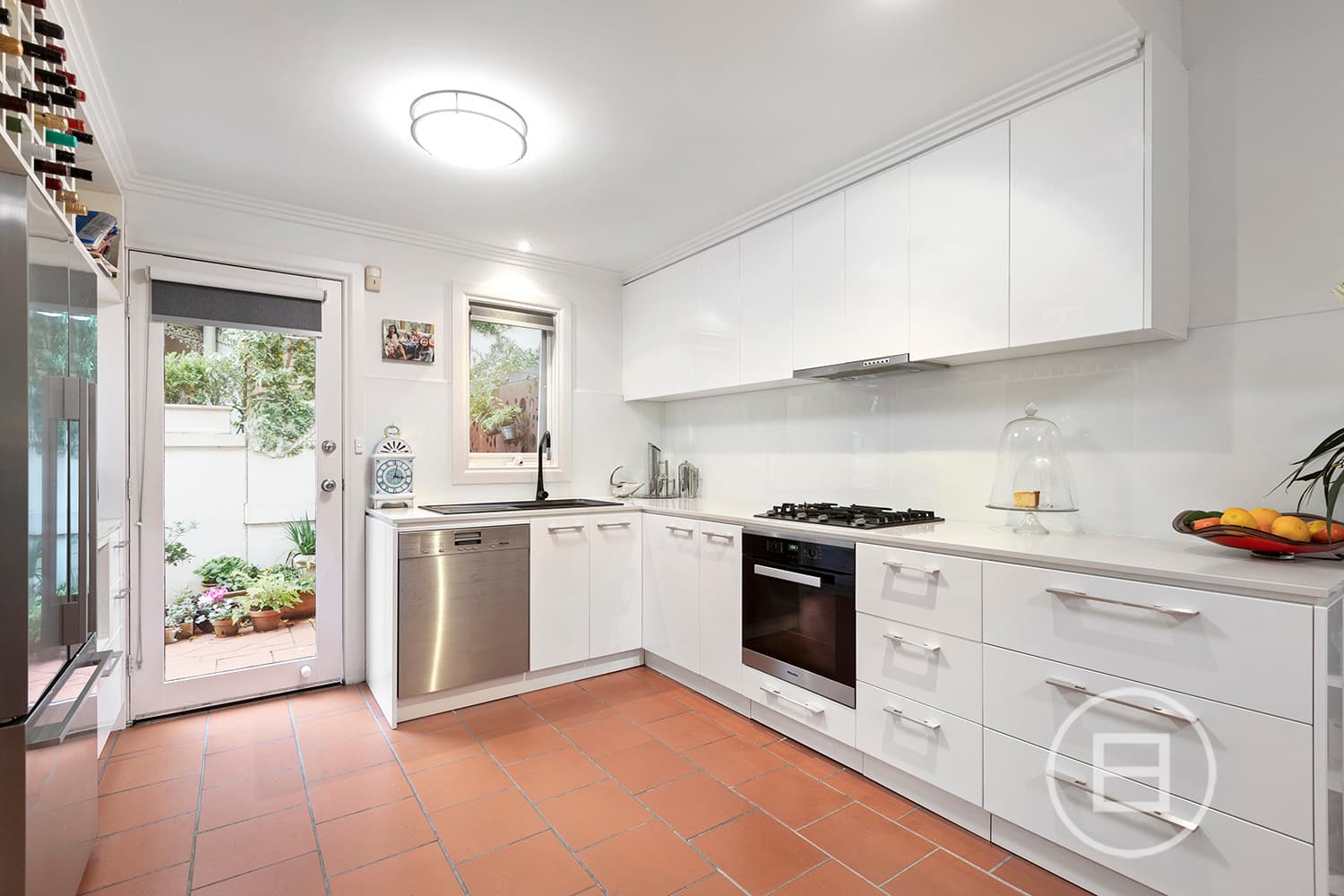 5 Henderson Street, SOUTH MELBOURNE, VIC, South Melbourne - Thumbnail 3