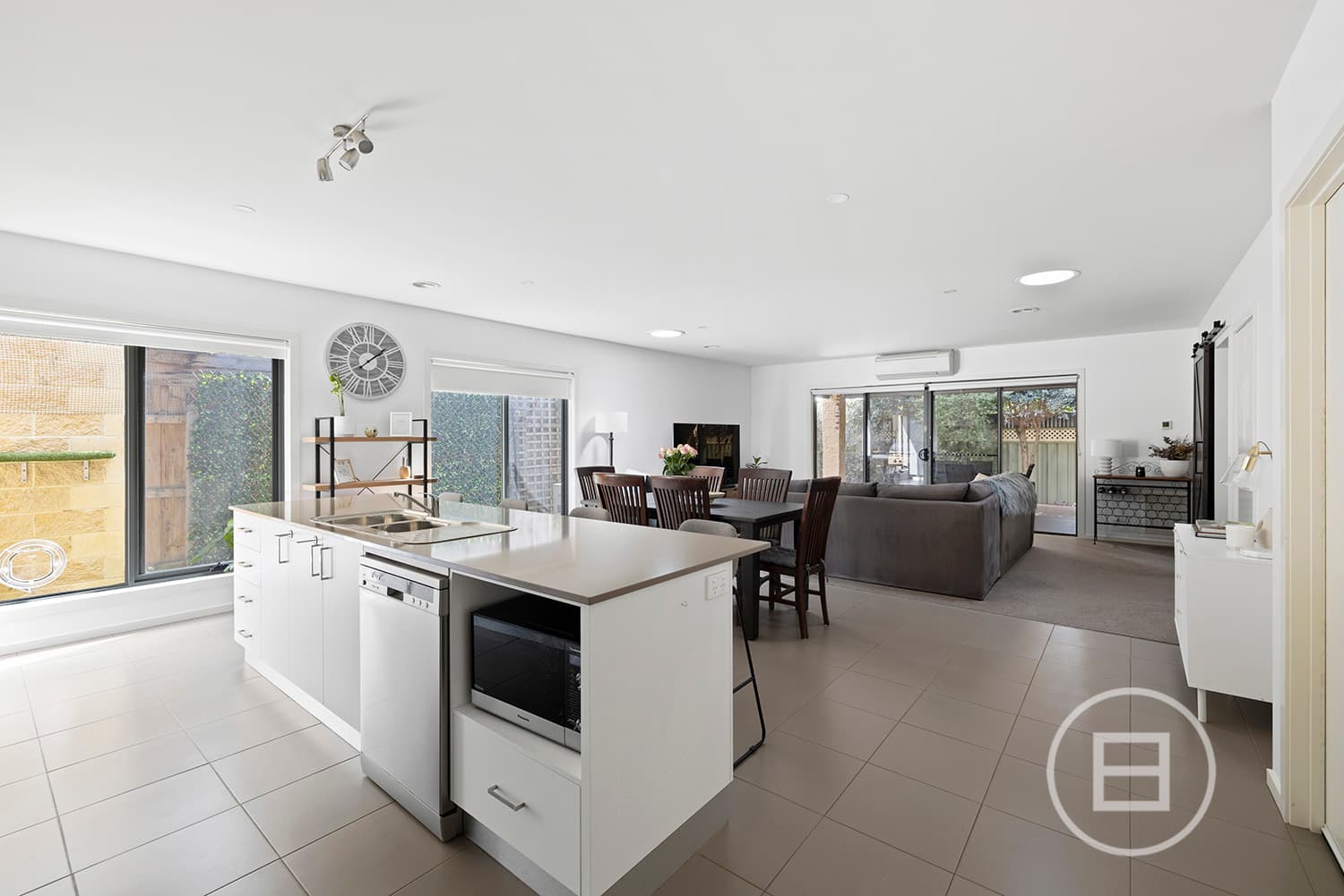 94 Creswell Street, CRIB POINT, VIC, Crib Point - Thumbnail 2