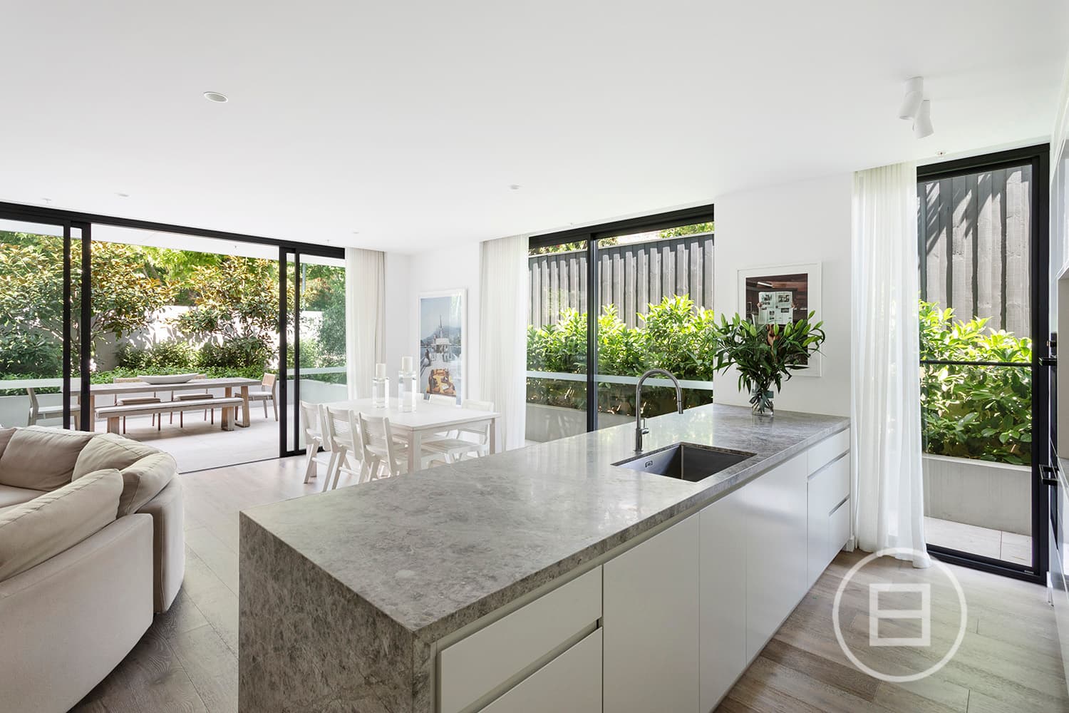 1/589 Toorak Road, TOORAK, VIC, Toorak - Thumbnail 2