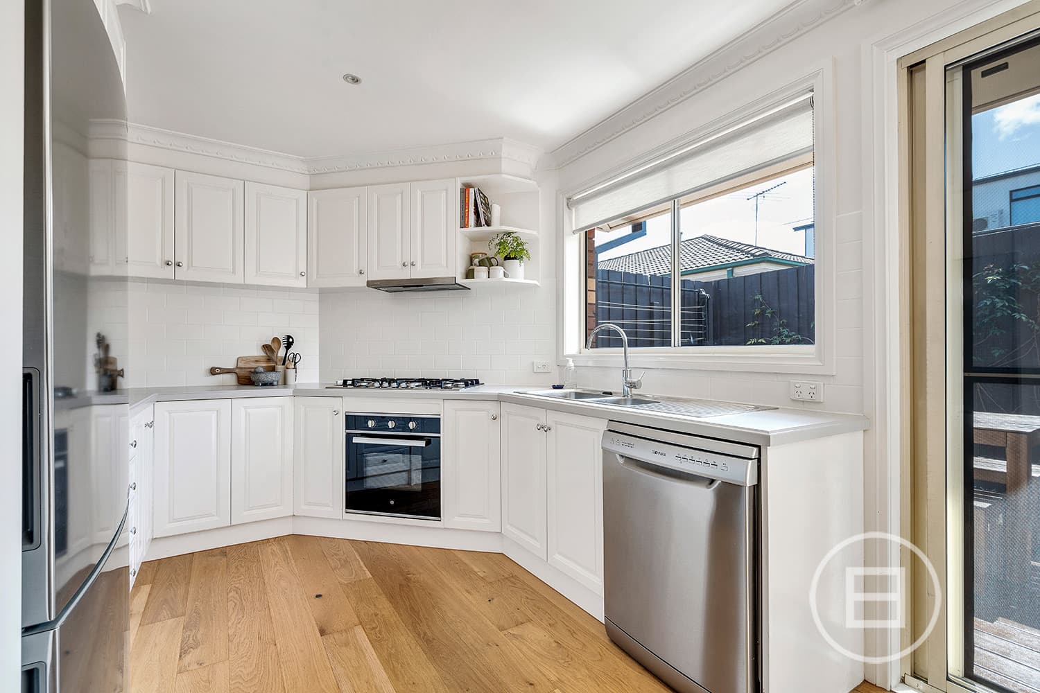 2/30 Bulla Road, STRATHMORE, VIC, Strathmore - Thumbnail 2