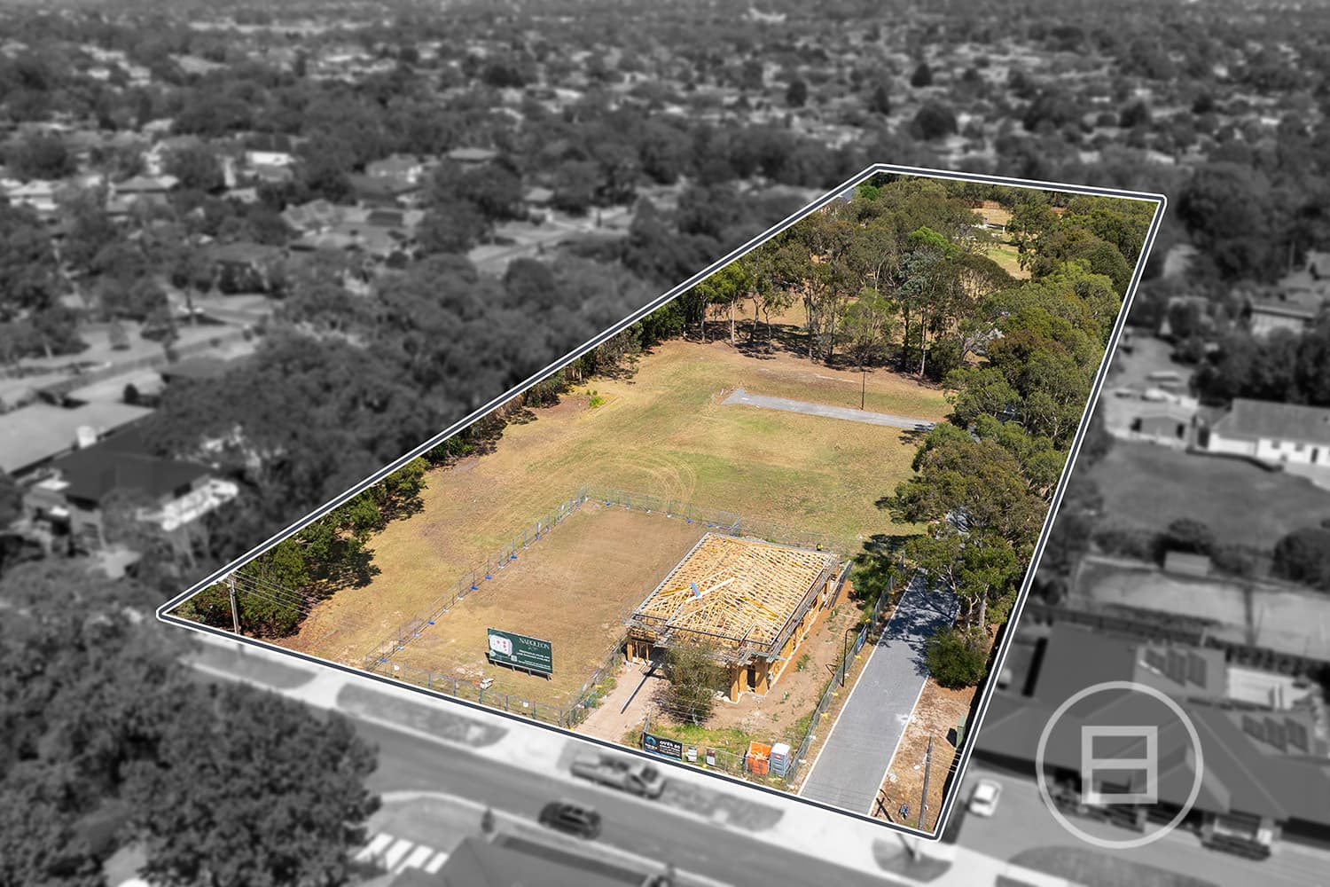 32 Major Crescent, LYSTERFIELD, VIC, Lysterfield - Thumbnail 2