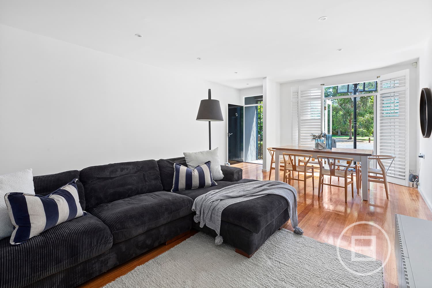 194 Esplanade East, PORT MELBOURNE, VIC, Port Melbourne - Thumbnail 3