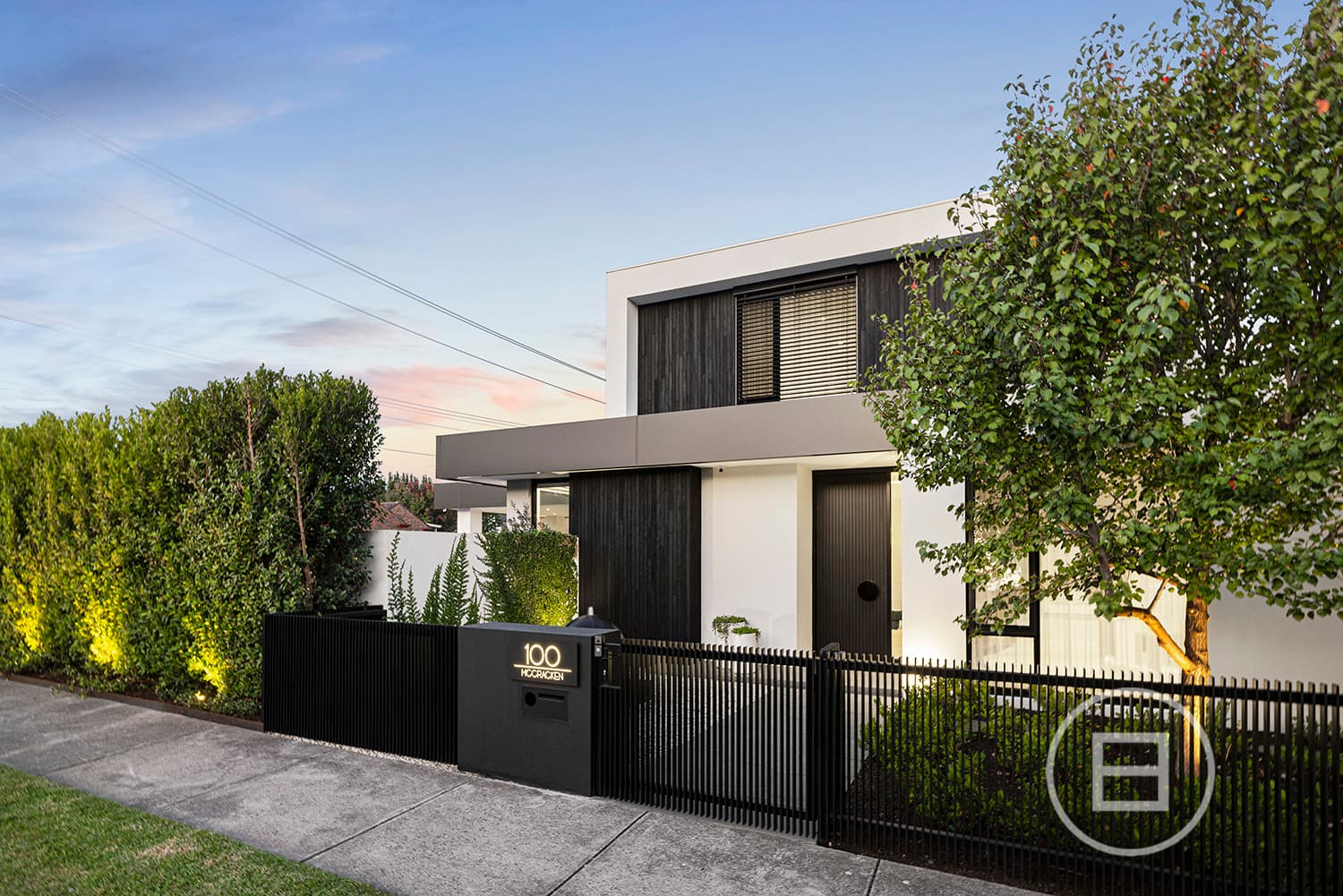 100 McCracken Street, ESSENDON, VIC, Essendon - Thumbnail 2