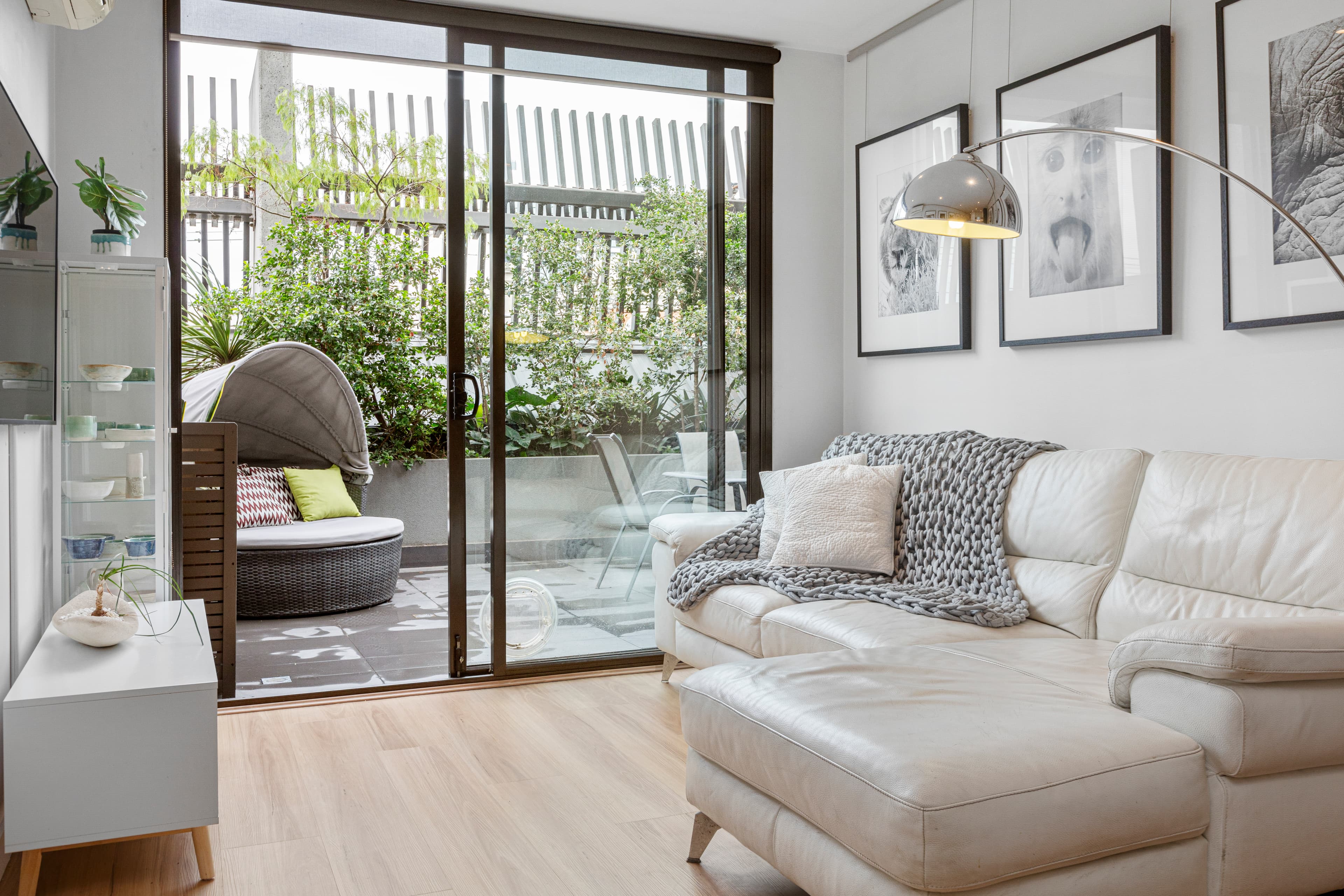 102/57 Toorak Road, SOUTH YARRA, VIC, South Yarra - Thumbnail 2