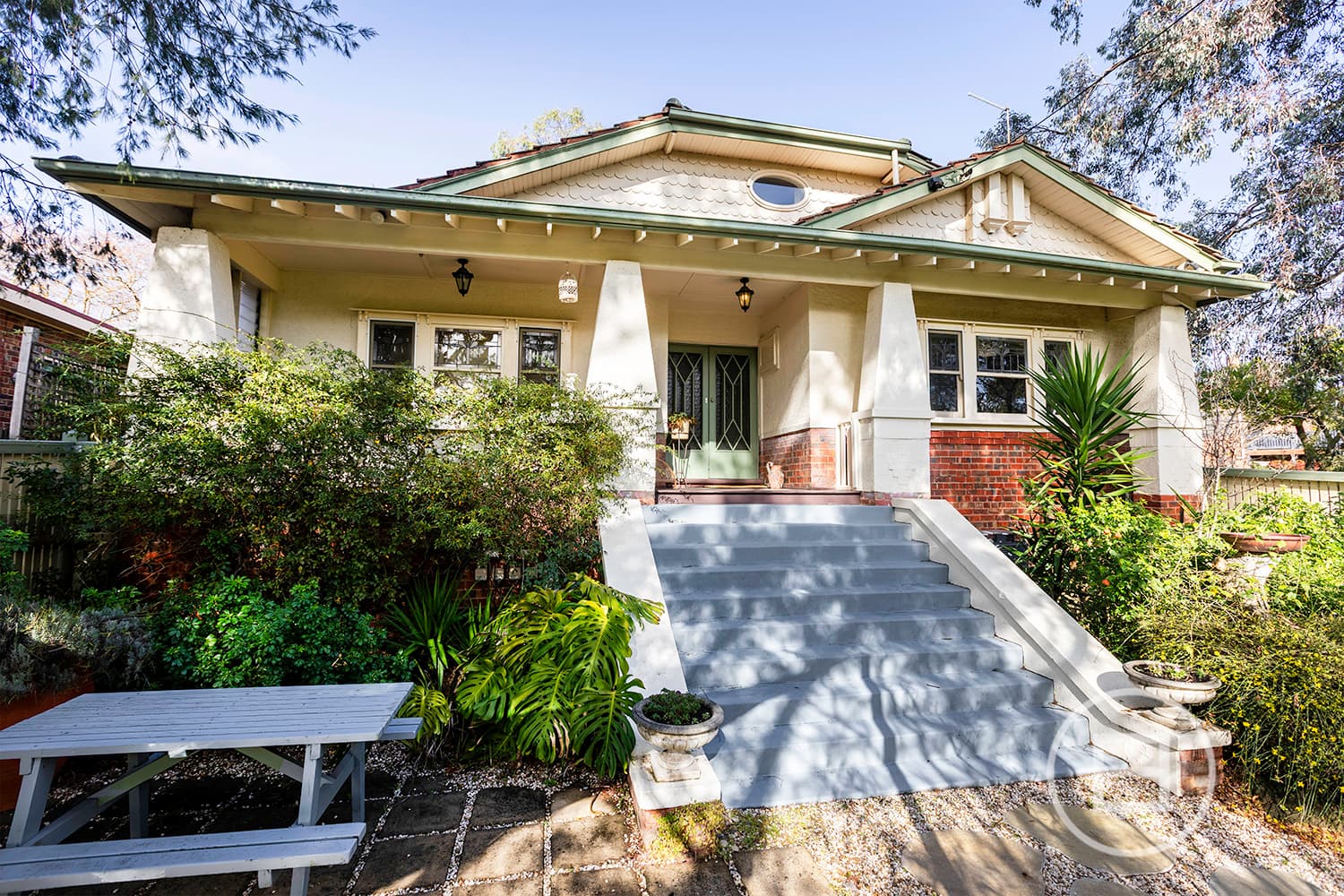 11 Carlyle Crescent, MONT ALBERT, VIC, Mont Albert - Thumbnail 2