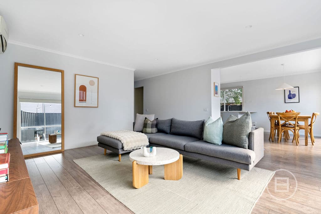 15 Bayview Road, MORNINGTON, VIC, Mornington - Thumbnail 2