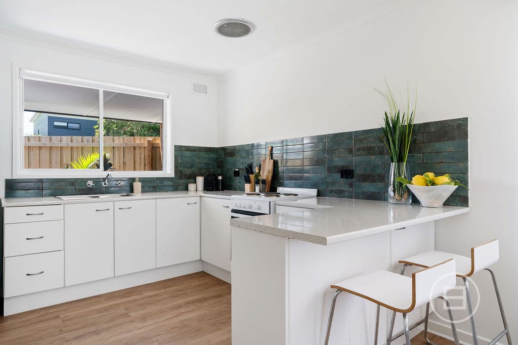 1/8 Kolinda Crescent, CAPEL SOUND, VIC, Capel Sound - Thumbnail 2