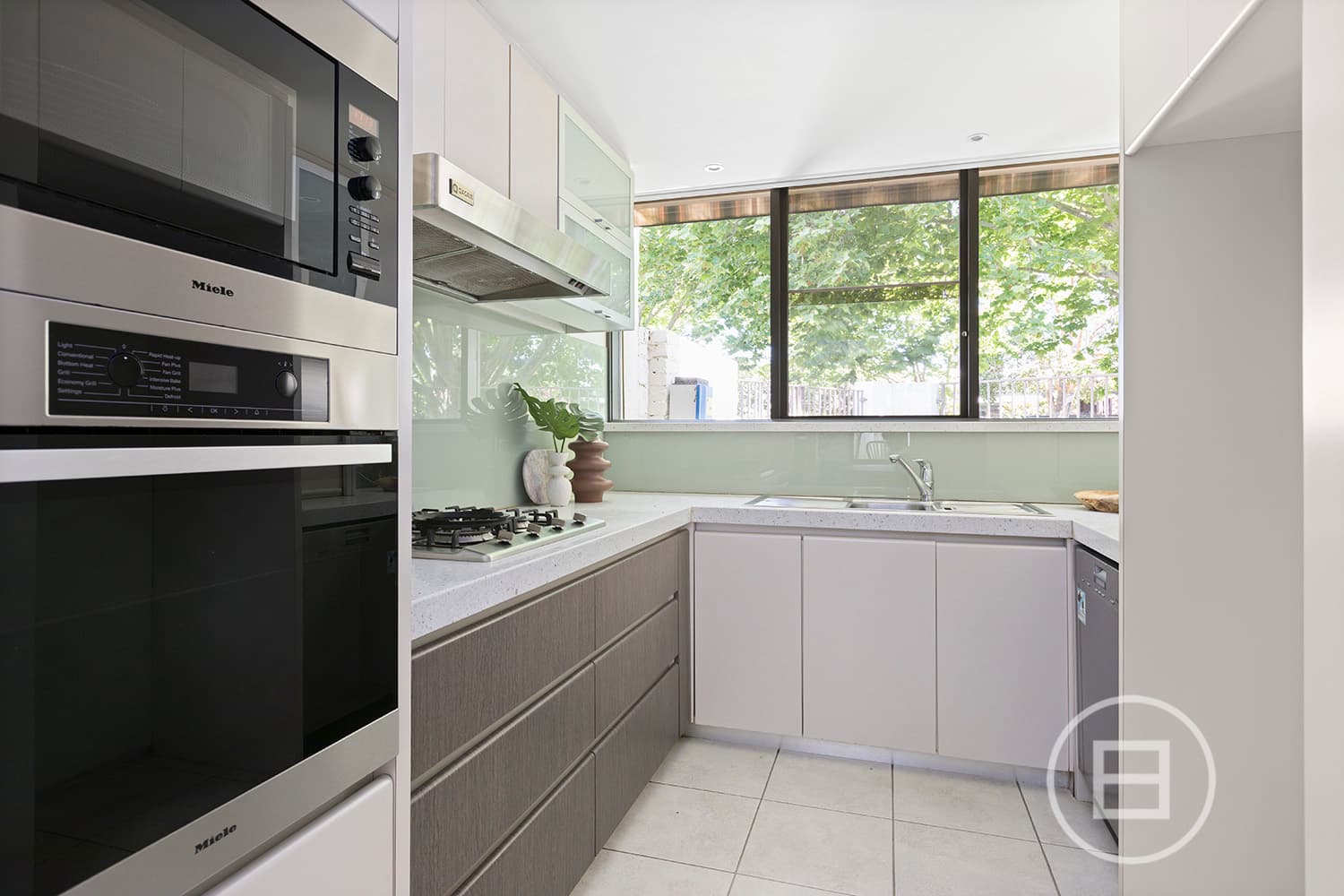 19 Barrett Street, ALBERT PARK, VIC, Albert Park - Thumbnail 4