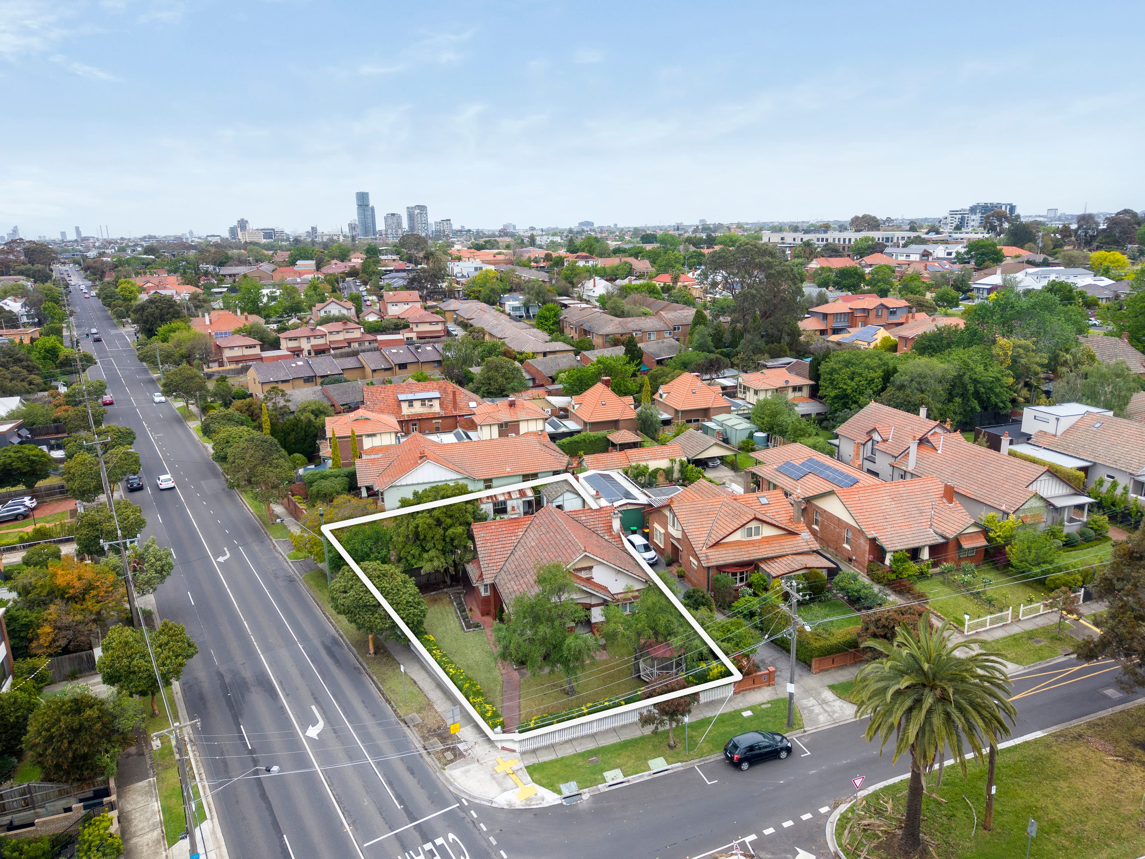 1 Brewster Street, ESSENDON, VIC, Essendon - Thumbnail 3
