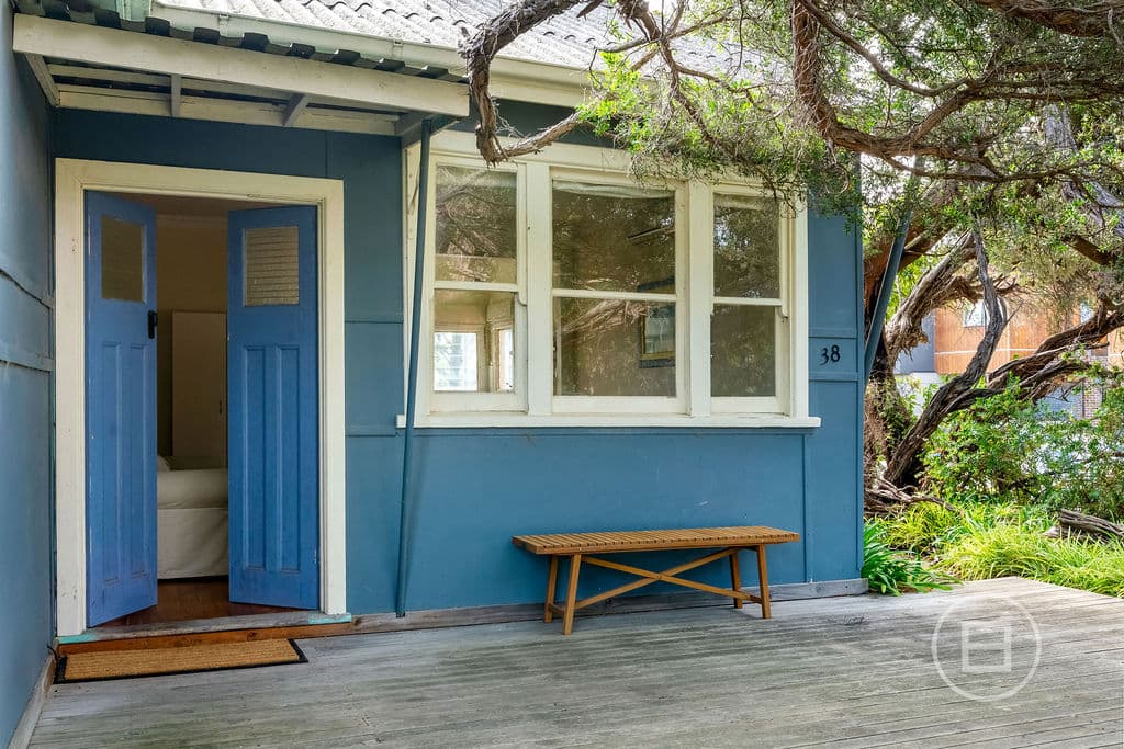 38 Parkmore Road, ROSEBUD, VIC, Rosebud - Thumbnail 2