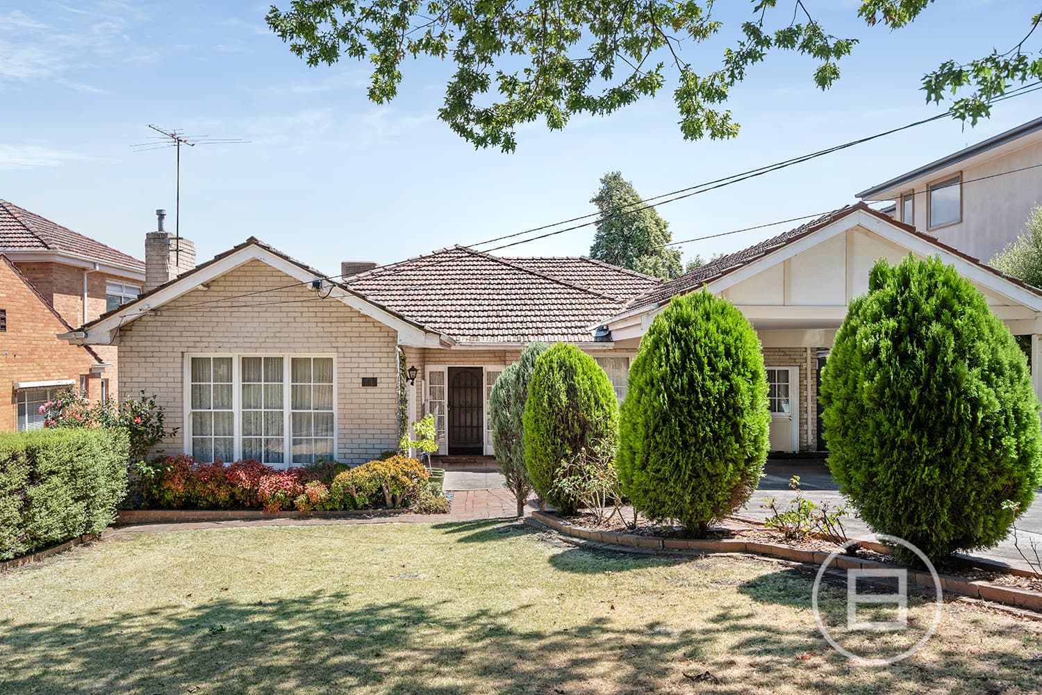 11 Madel Avenue, STRATHMORE, VIC, Strathmore - Thumbnail 2