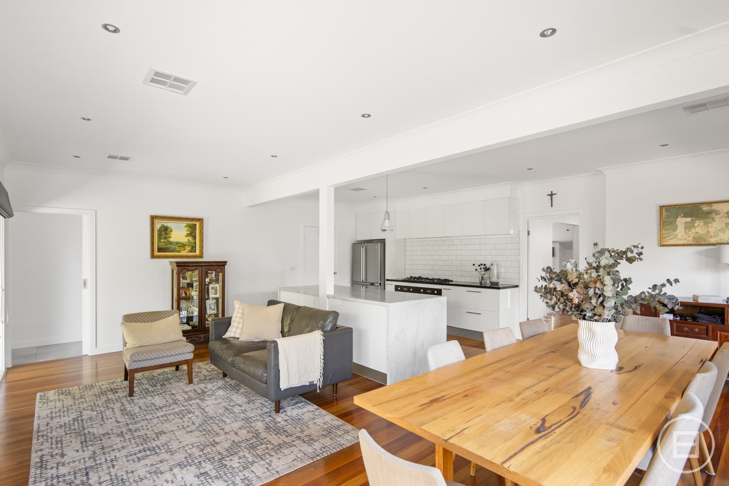 124 Riviera Road, AVONDALE HEIGHTS, VIC, Avondale Heights - Thumbnail 5