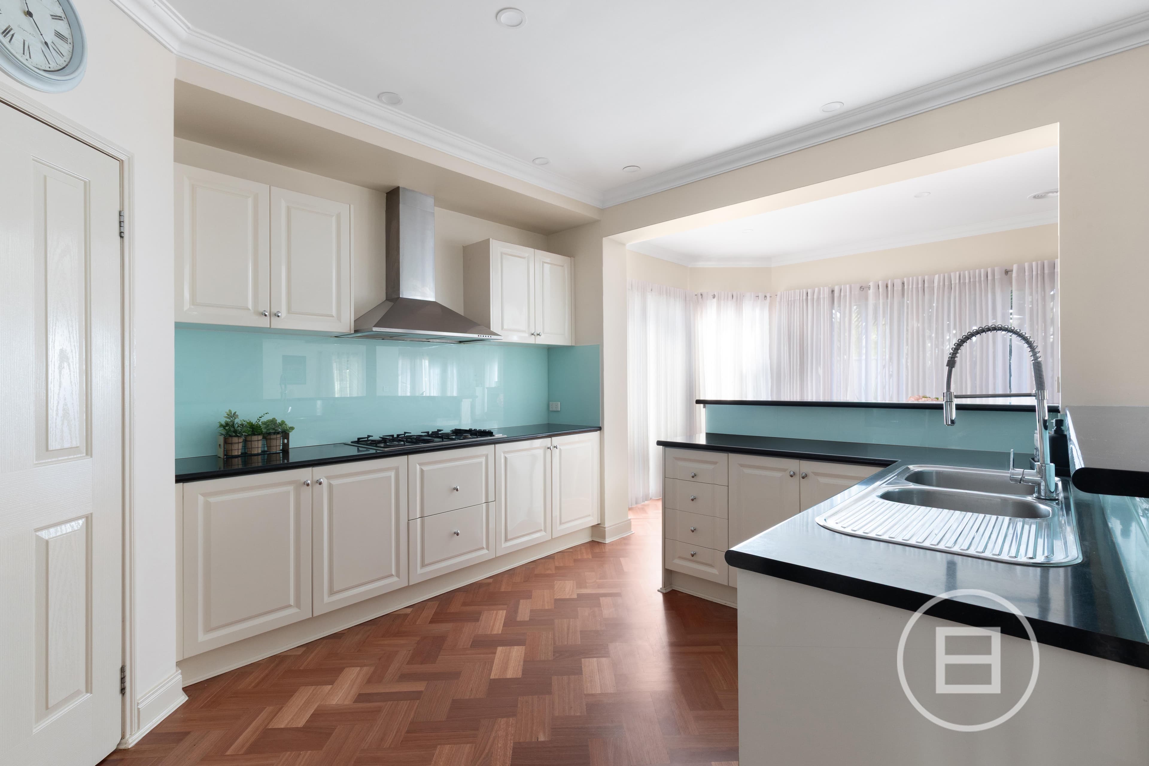1 Darvell Court, GREENVALE, VIC, Greenvale - Thumbnail 4