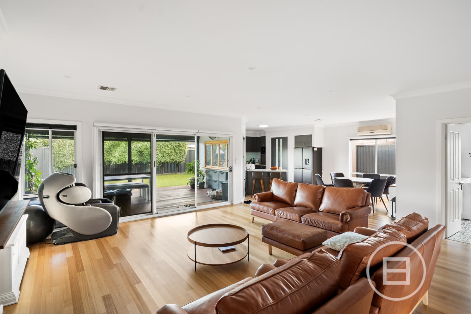 71 Noga Avenue, KEILOR EAST, VIC, Keilor East - Thumbnail 2