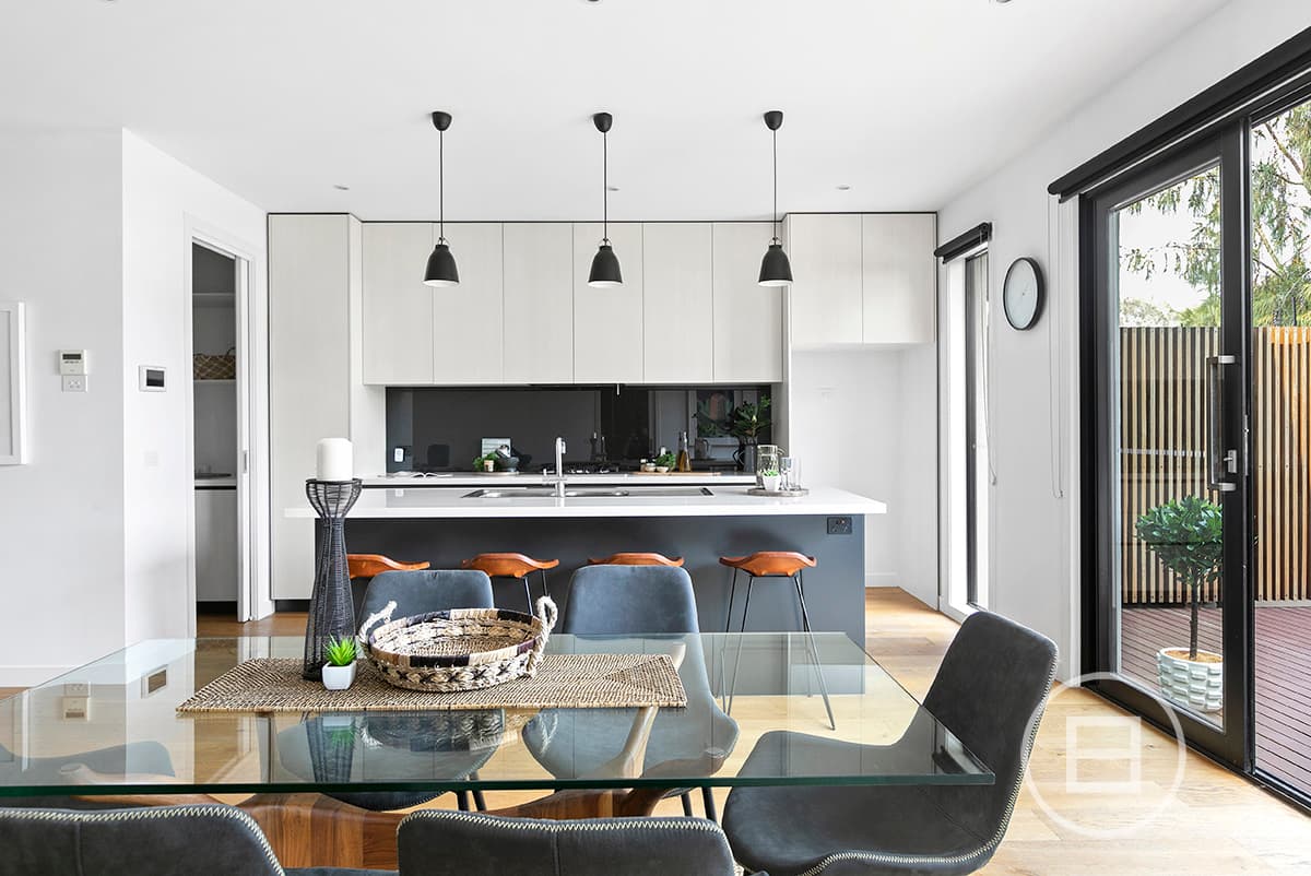 68 Ellsworth Crescent, CAMBERWELL, VIC, Camberwell - Thumbnail 2