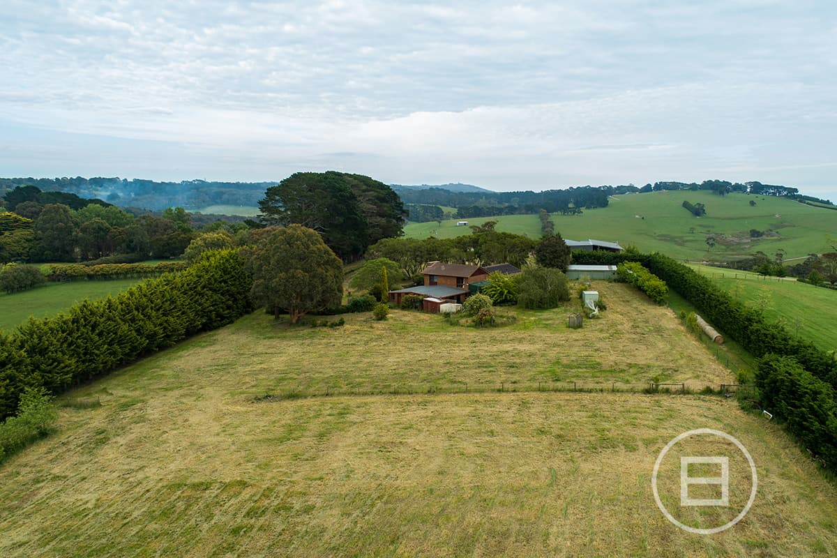 108 Donaldsons Road, RED HILL, VIC, Red Hill - Thumbnail 3