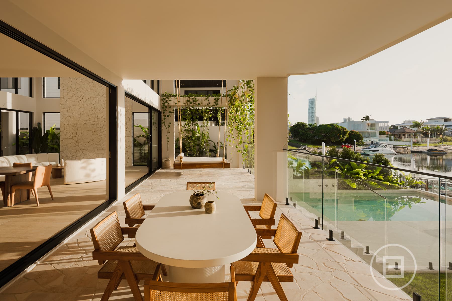 12 Rio Vista Boulevard, BROADBEACH WATERS, QLD, Broadbeach Waters - Thumbnail 2
