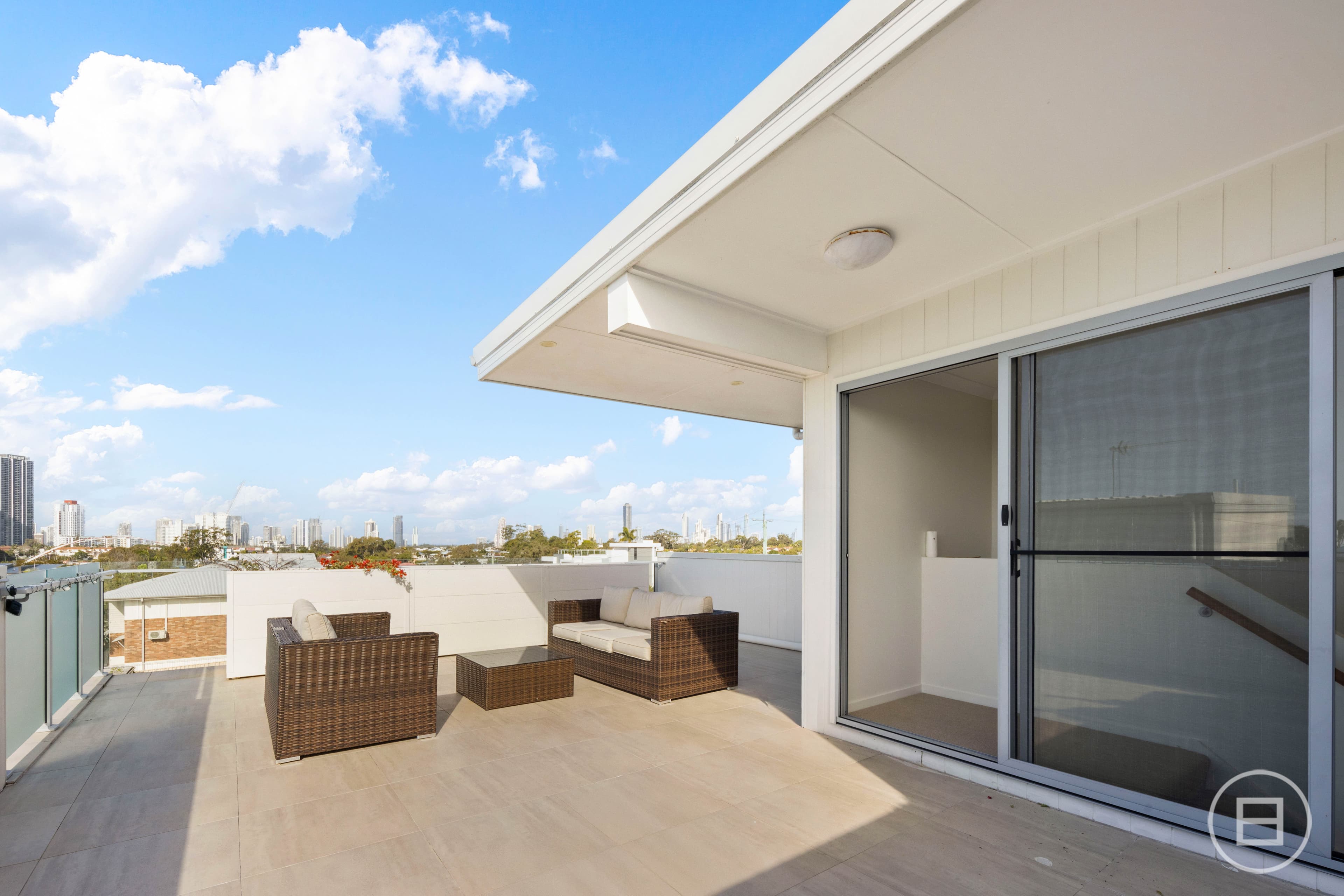 7/77 Minnie Street, SOUTHPORT, QLD, Southport - Thumbnail 2