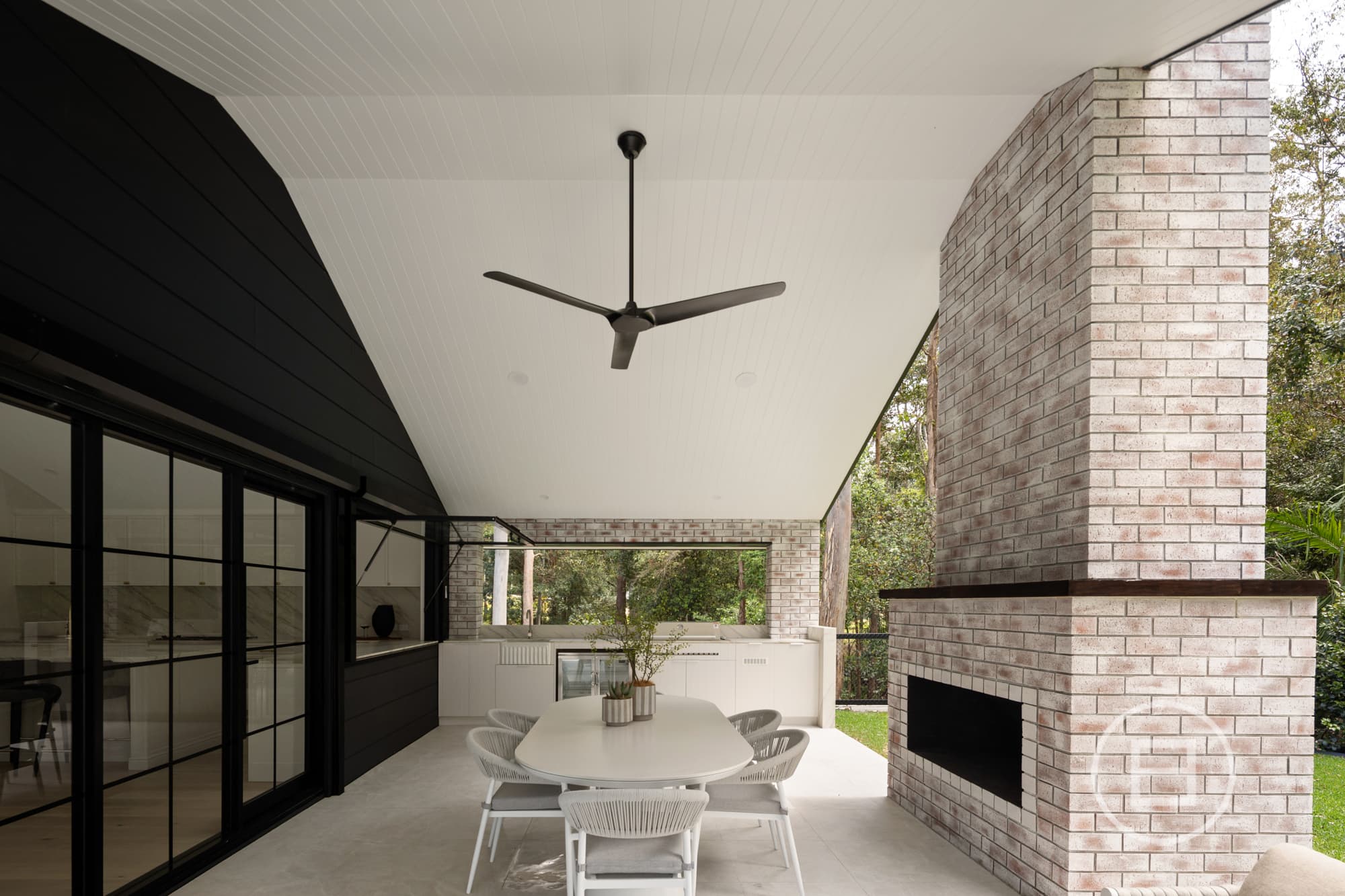 7 Nightshade Road, BONOGIN, QLD, Bonogin - Thumbnail 5