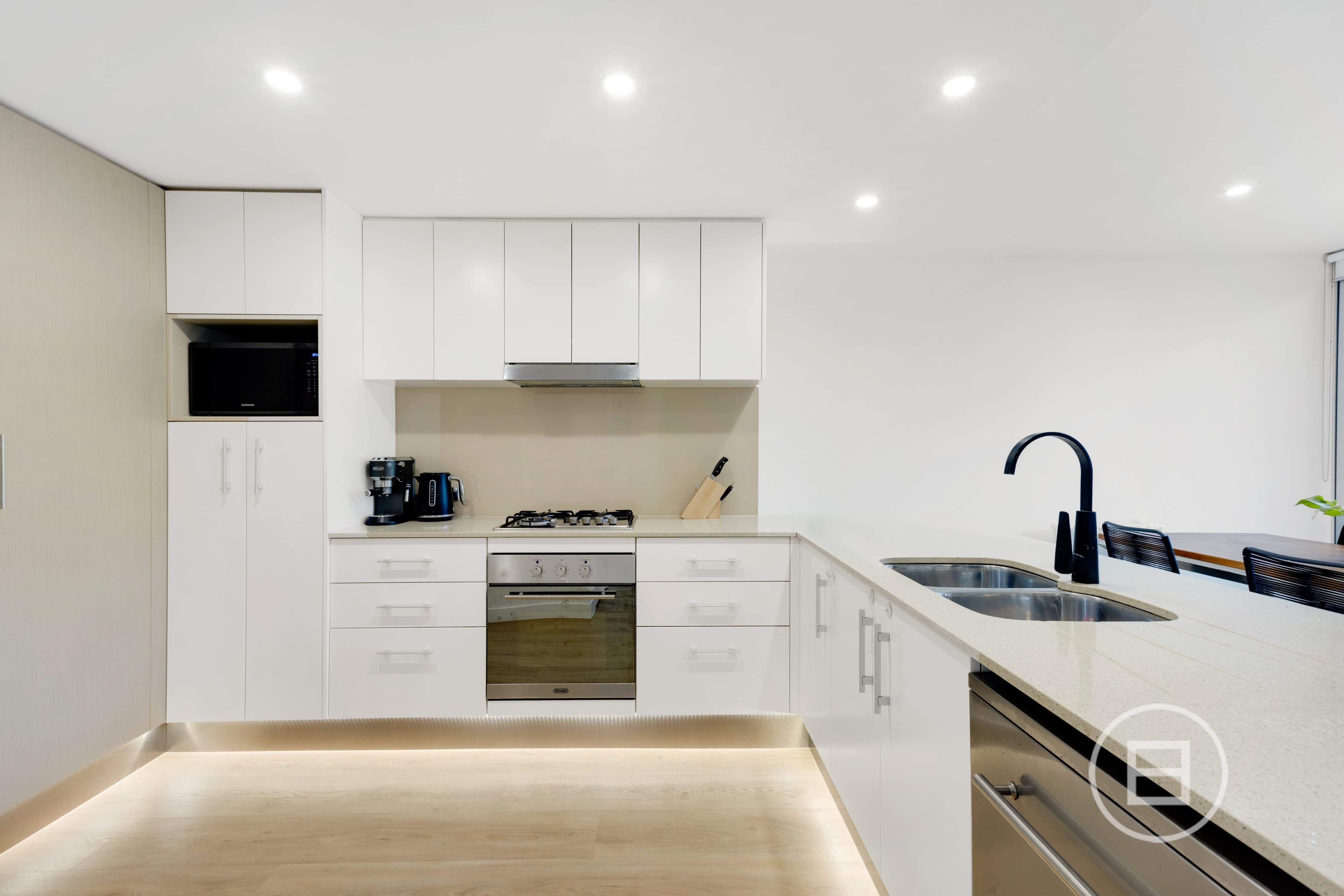 8/53 Darrambal Street, CHEVRON ISLAND, QLD, Chevron Island - Thumbnail 6