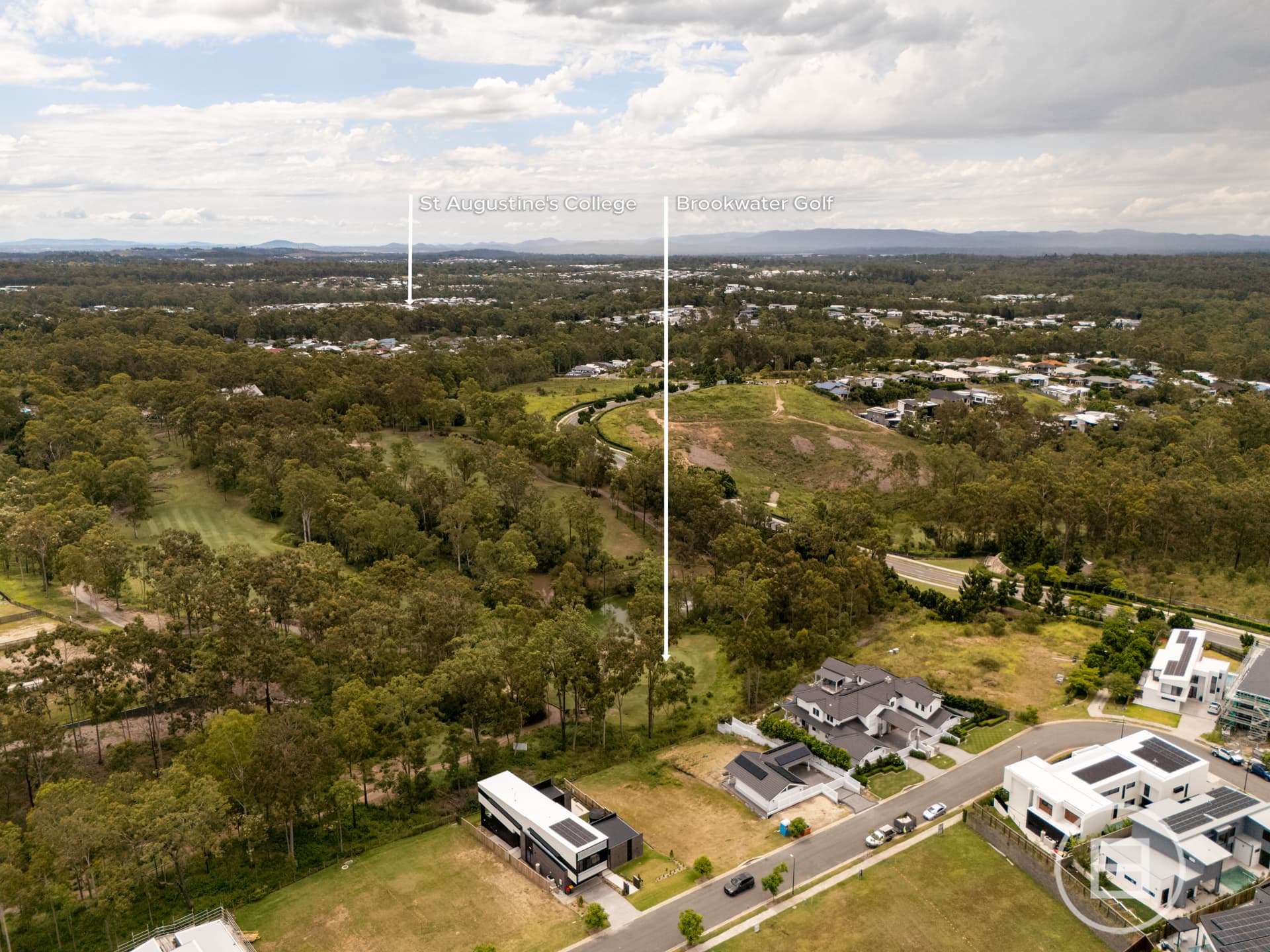 29 Champions Crescent, BROOKWATER, QLD, Brookwater - Thumbnail 4
