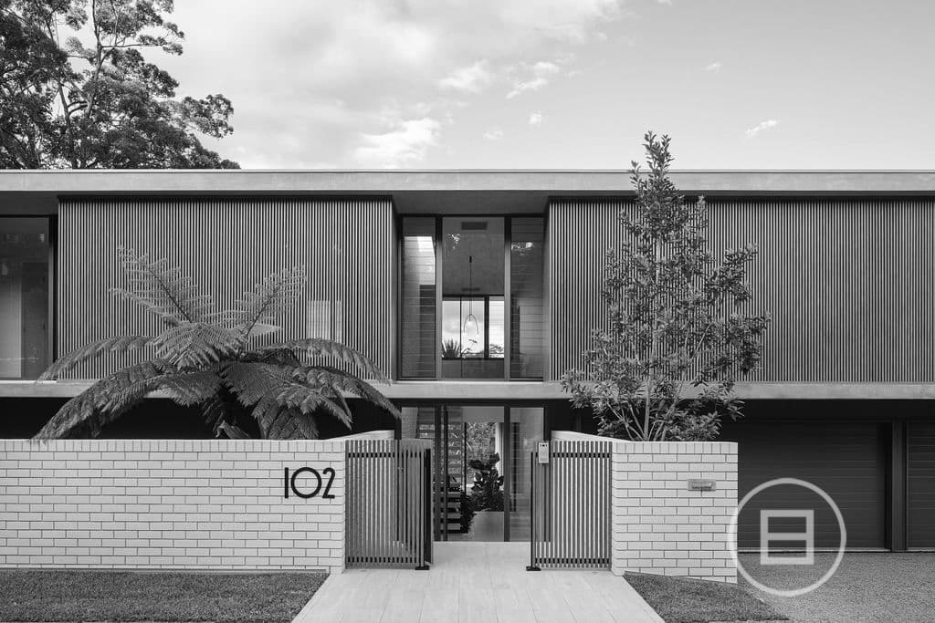 102 Outlook Crescent, BARDON, QLD, Bardon - Image 1