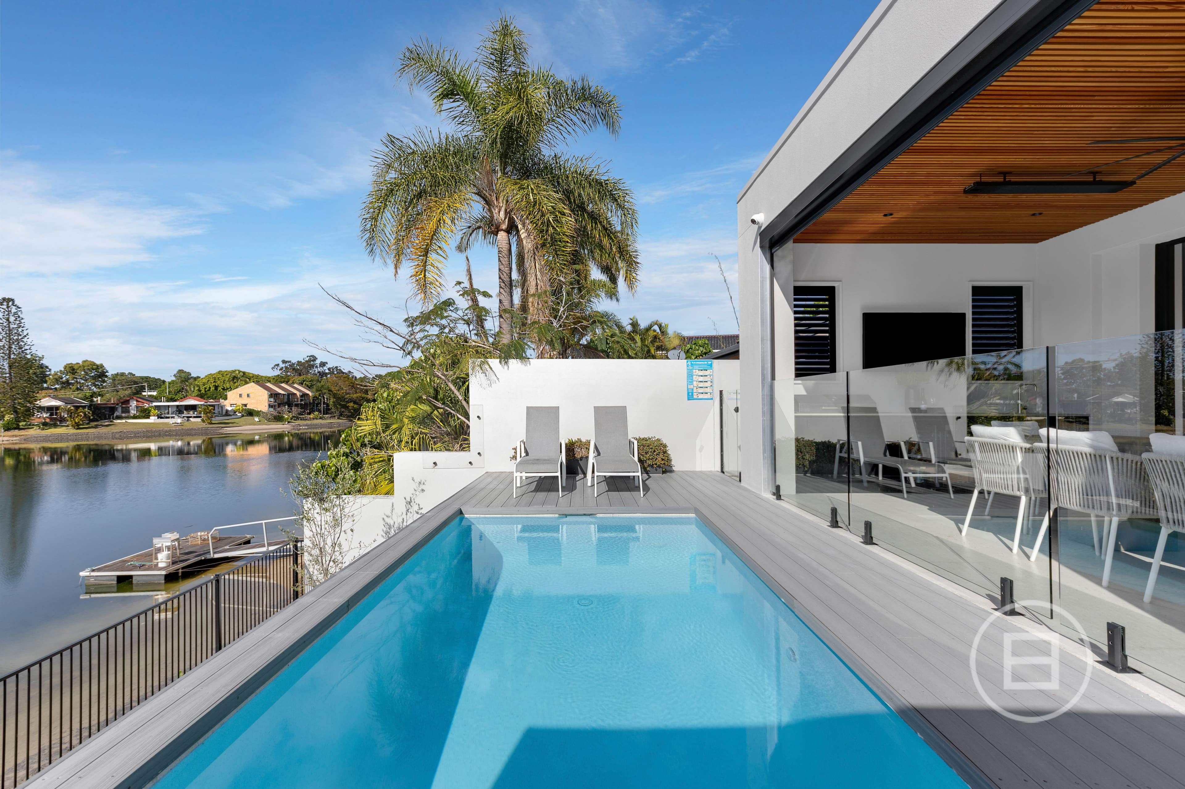 16B Maureen Court, BROADBEACH WATERS, QLD, Broadbeach Waters - Thumbnail 6