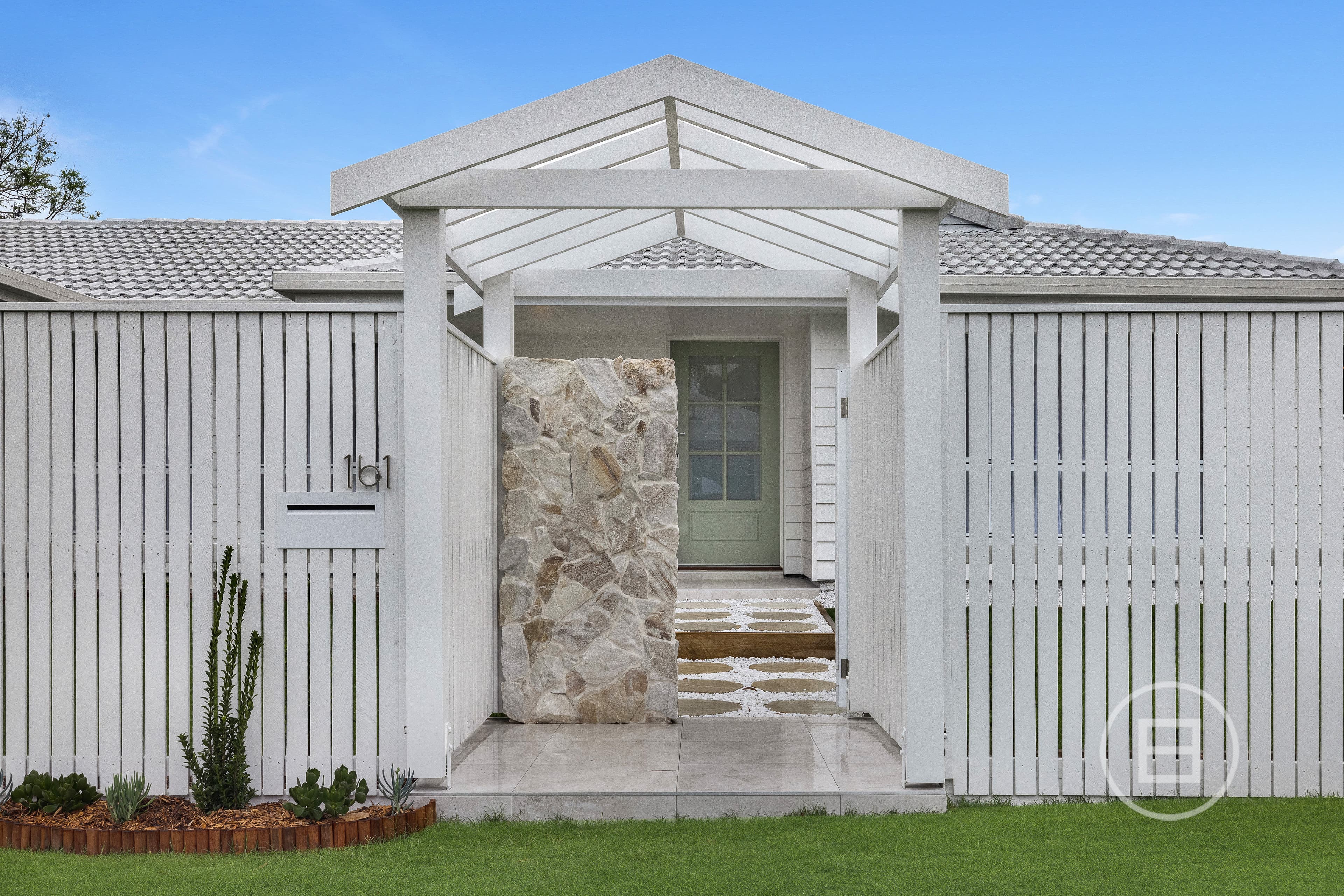 161 Barrier Reef Drive, MERMAID WATERS, QLD, Mermaid Waters - Thumbnail 3