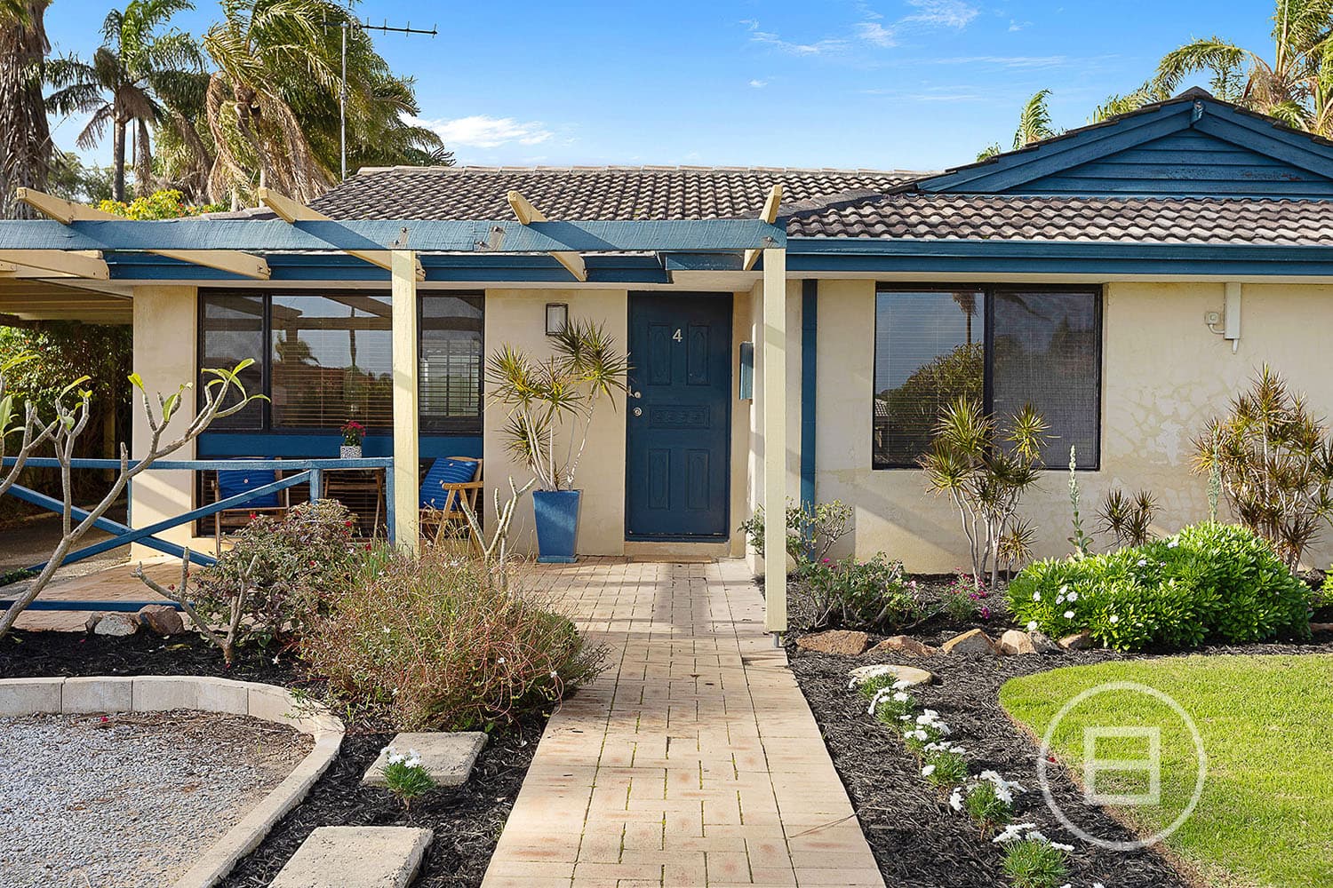 4 Manbari Crescent, WANNEROO, WA, Wanneroo - Thumbnail 2