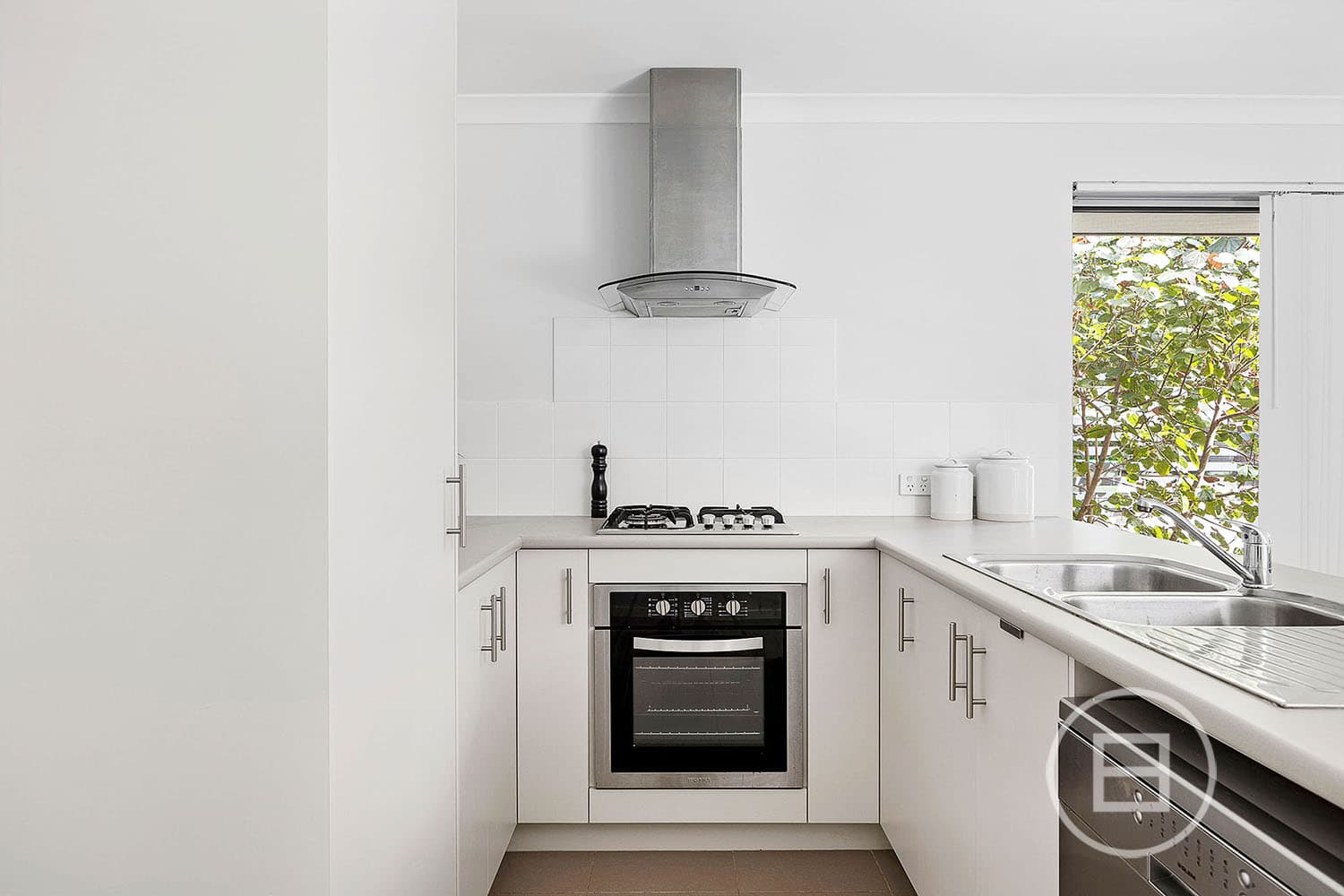 194A Huntriss Road, DOUBLEVIEW, WA, Doubleview - Thumbnail 4