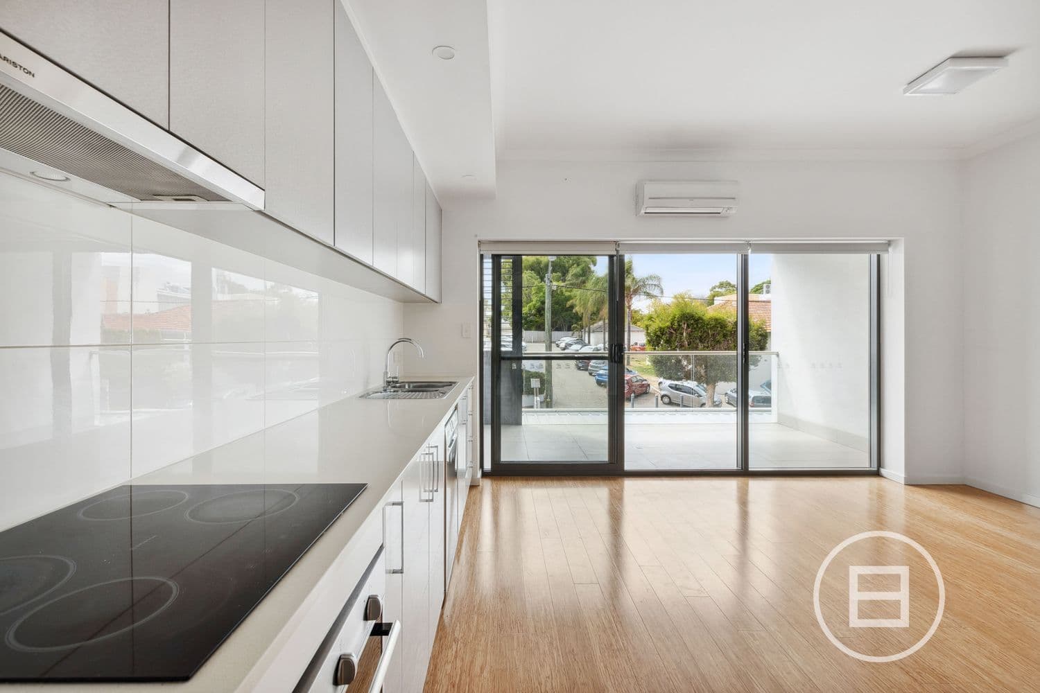 11/359 Oxford Street, MOUNT HAWTHORN, WA, Mount Hawthorn - Thumbnail 3