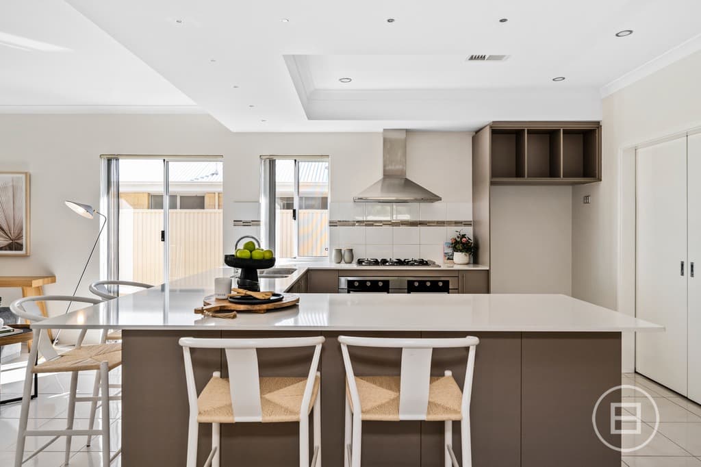 10 Arnside Bend, WAIKIKI, WA, Waikiki - Thumbnail 5